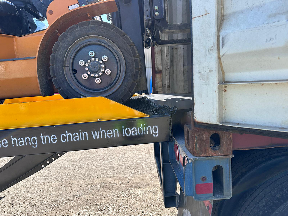 FREE SHIPPING Yard Ramp, Trailer loading Dock, 35 Ft Long 83 FREE SHIPPING Yard Ramp, Trailer loading Dock, 35 Ft Long 83"W 22000 Lbs Capcty (Copy)