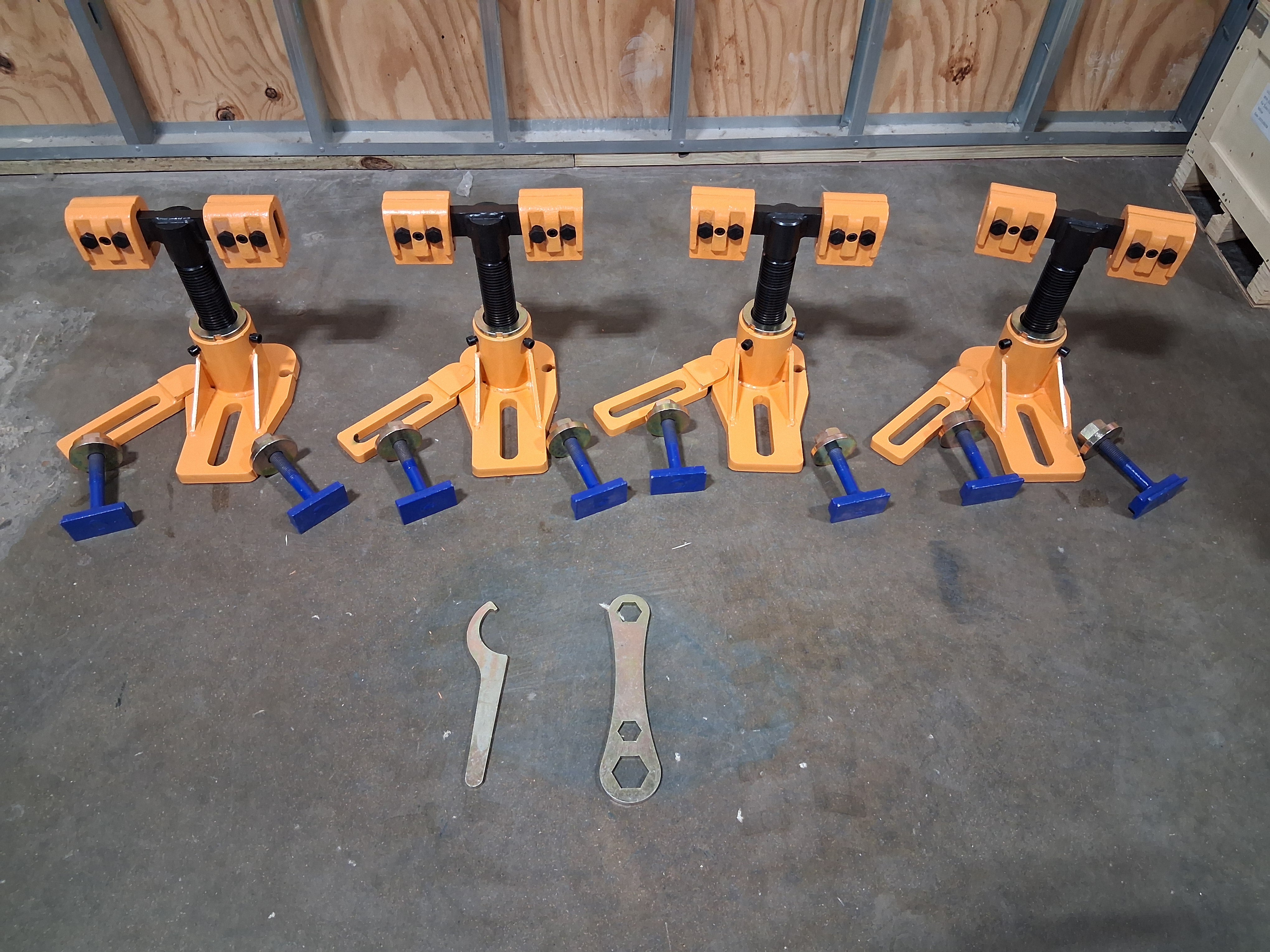 Free Shipping Universal Heavy Duty Auto Body Frame Machine Tie Down Clamp a Set of 4 Free Shipping Universal Heavy Duty Auto Body Frame Machine Tie Down Clamp a Set of 4