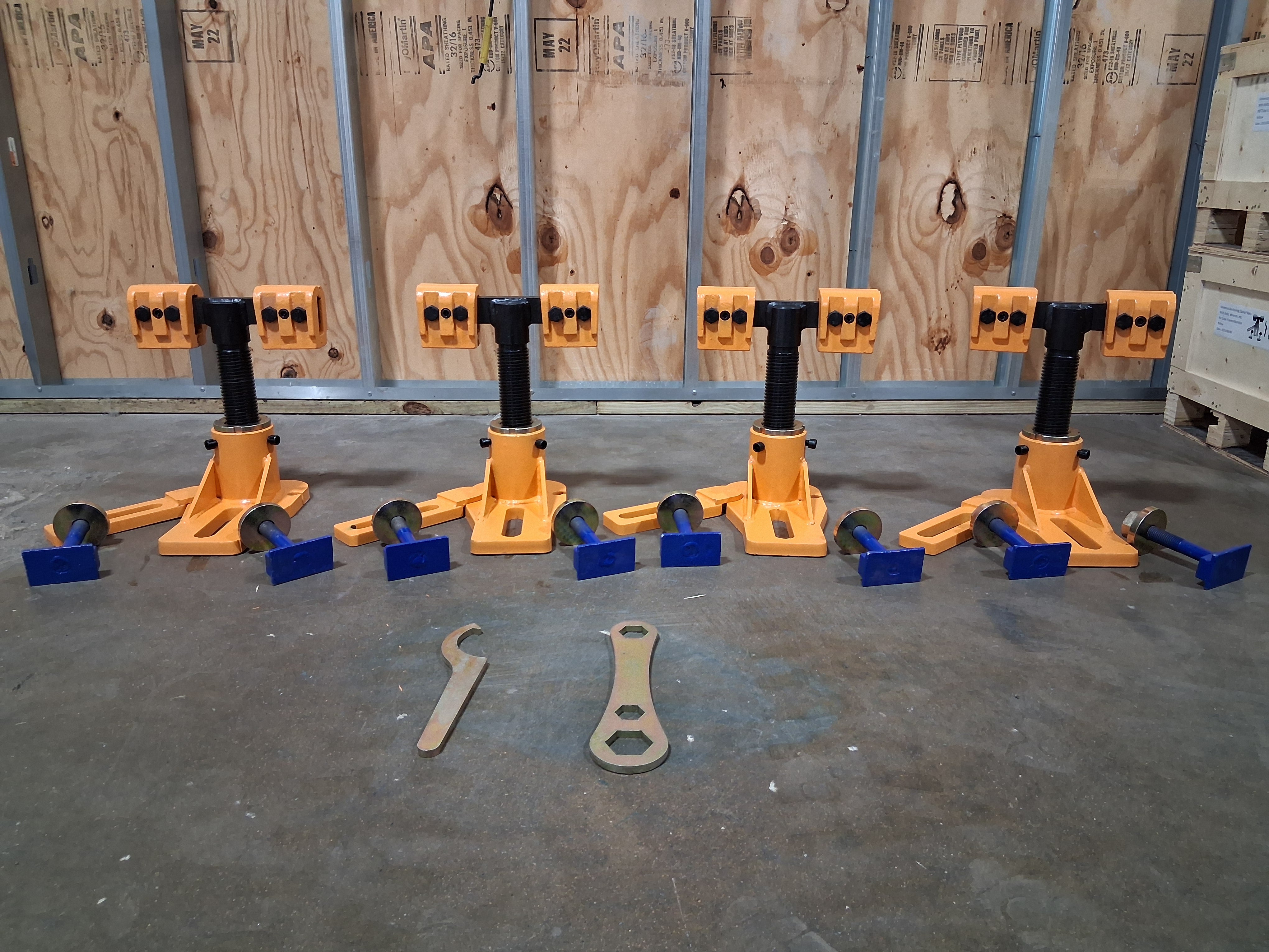 Free Shipping Universal Heavy Duty Auto Body Frame Machine Tie Down Clamp a Set of 4 Free Shipping Universal Heavy Duty Auto Body Frame Machine Tie Down Clamp a Set of 4