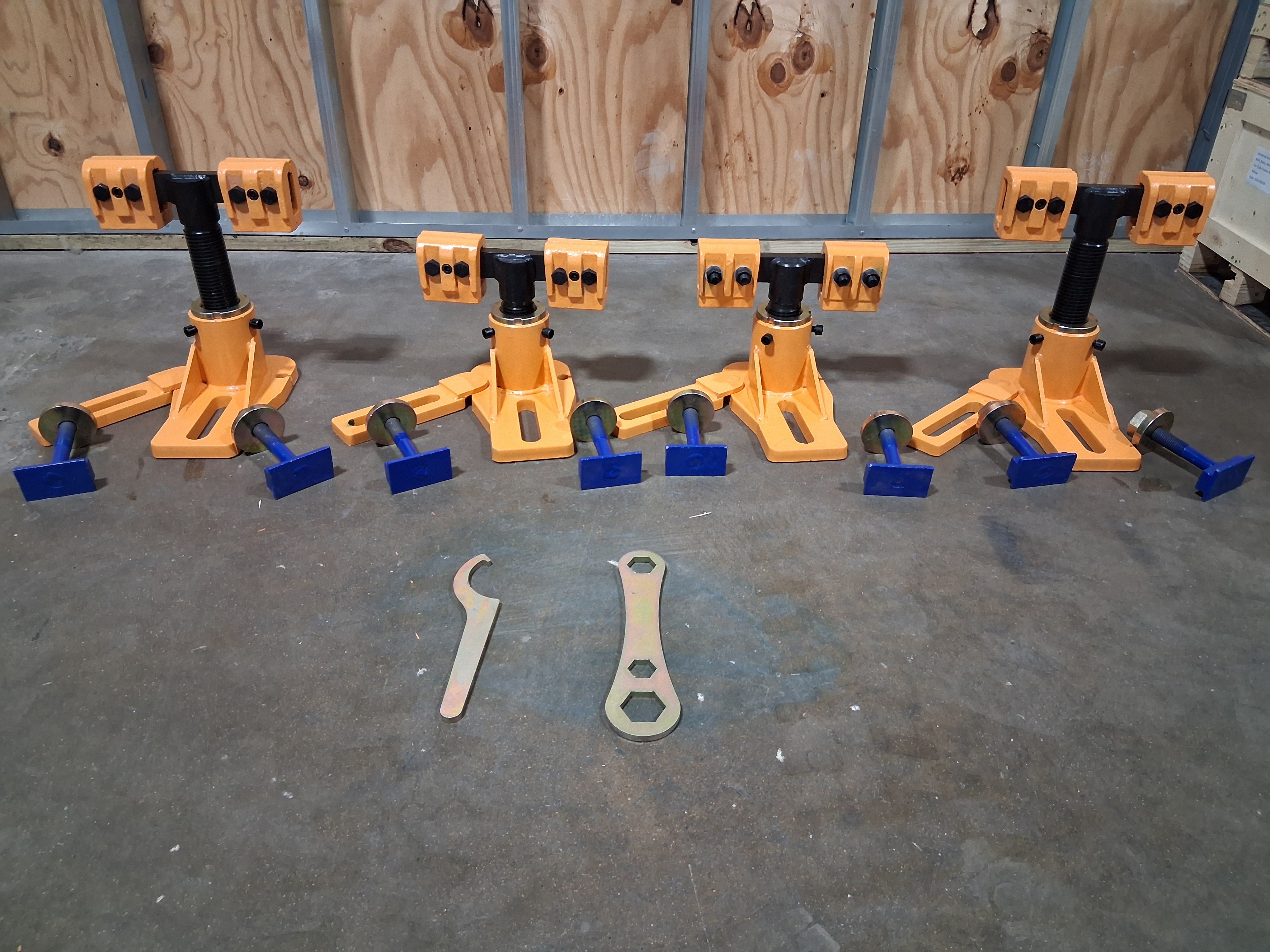 Free Shipping Universal Heavy Duty Auto Body Frame Machine Tie Down Clamp a Set of 4 Free Shipping Universal Heavy Duty Auto Body Frame Machine Tie Down Clamp a Set of 4