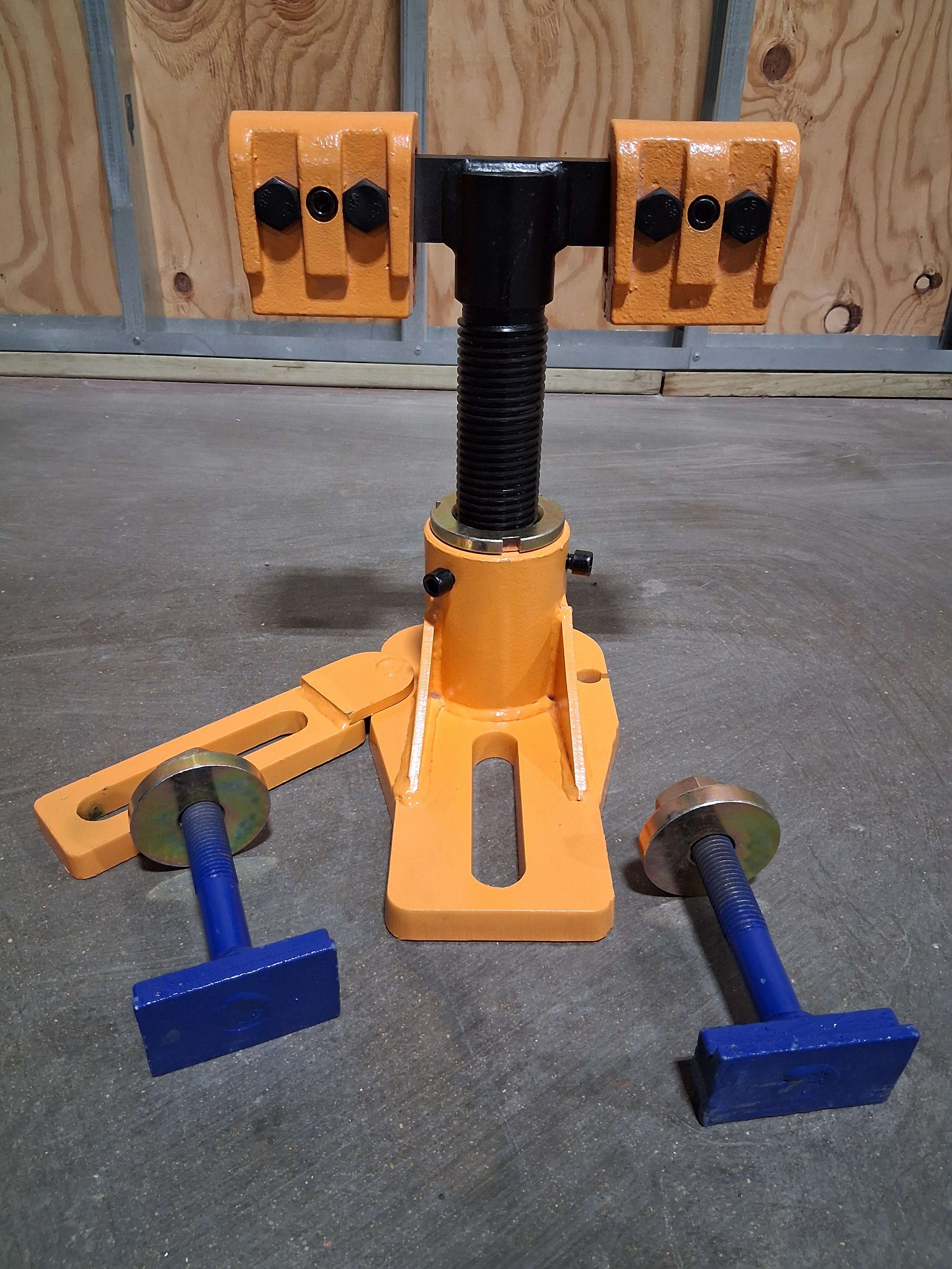 Free Shipping Universal Heavy Duty Auto Body Frame Machine Tie Down Clamp a Set of 4 Free Shipping Universal Heavy Duty Auto Body Frame Machine Tie Down Clamp a Set of 4