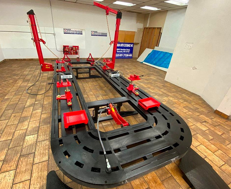2D measuring system included with auto body frame machine