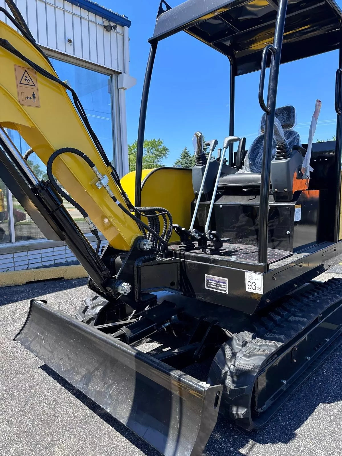 FREE SHIPPNG New Excavator, EPA CERTFD Kubota Engine 3.5 TON Kubota D1703B 3.5 TON Excavator with Free Shipping Option