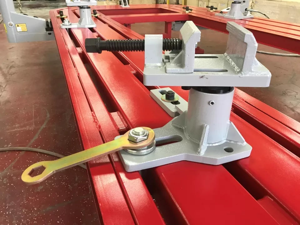 360-degree pulling towers for auto body repairs