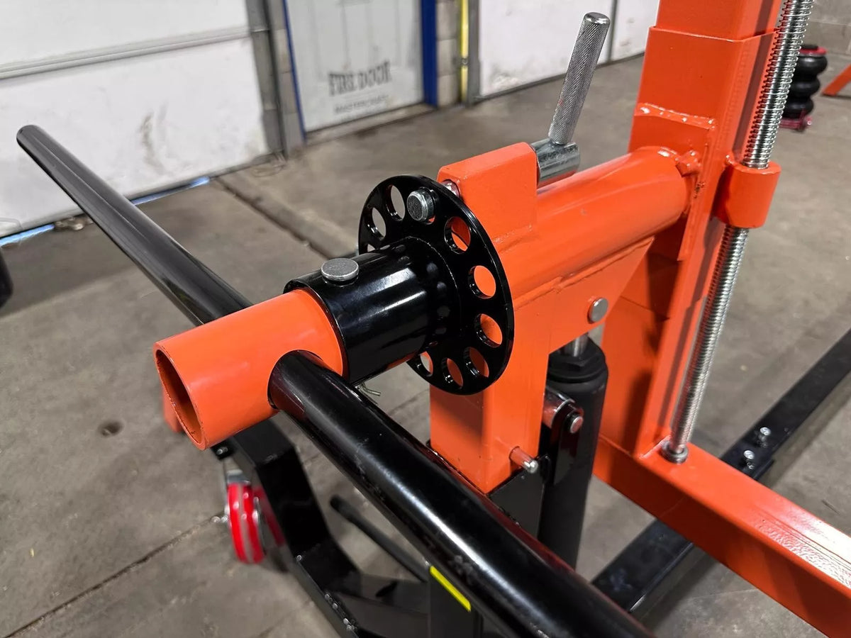 Car rotisserie locked at adjustable angle
