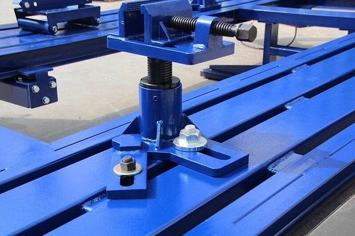 Dead Car Dolly for Easy Vehicle Movement During Repairs