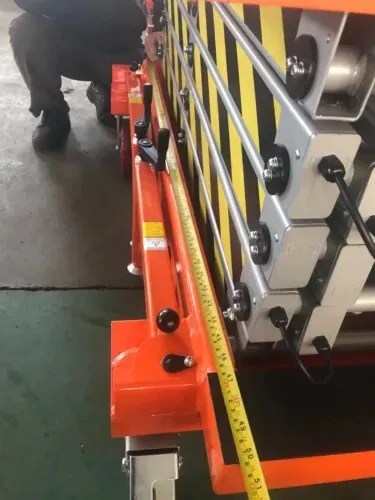 FREE SHIPPING NEW 5 STAR 19 FEET MAX LIFT ELECTRIC SCISSOR LIFT MAN LIFT Electric Man Lift with 22 Ft Maximum Lift Height