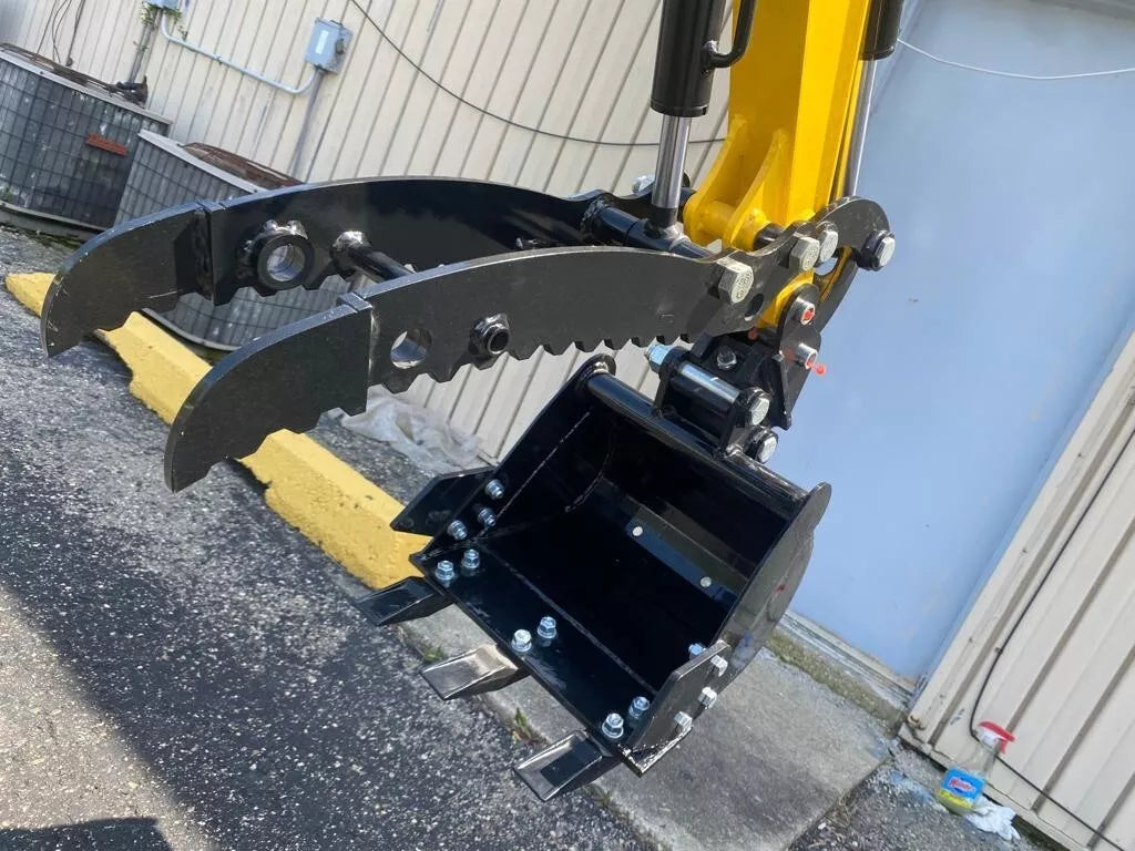 FREE SHIPPING Mini Excavator 1.15 Ton 13.5hp EPA ERTFD Engine BRIGGS & STRATTON New Micro Mini Digger Excavator