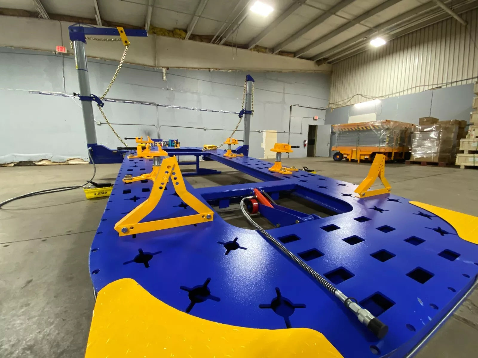 FREE SHIPPING - NEW 18 FEET AUTO BODY FRAME MACHINE + CLAMPS & TOOLS CART Powder-Coated 16-ft Frame Machine with 7,700 lb. Capacity