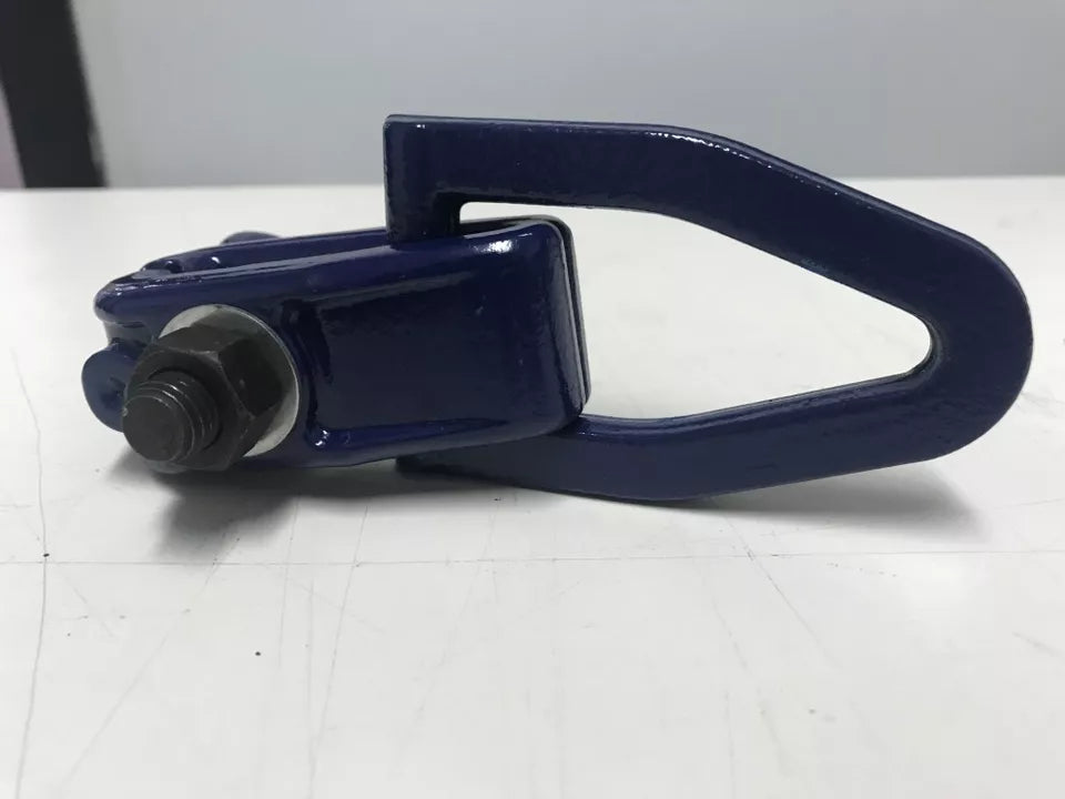 Self-Tightening Serrated Jaws of 2-Ton Mini Pull Clamp for Strong Grip