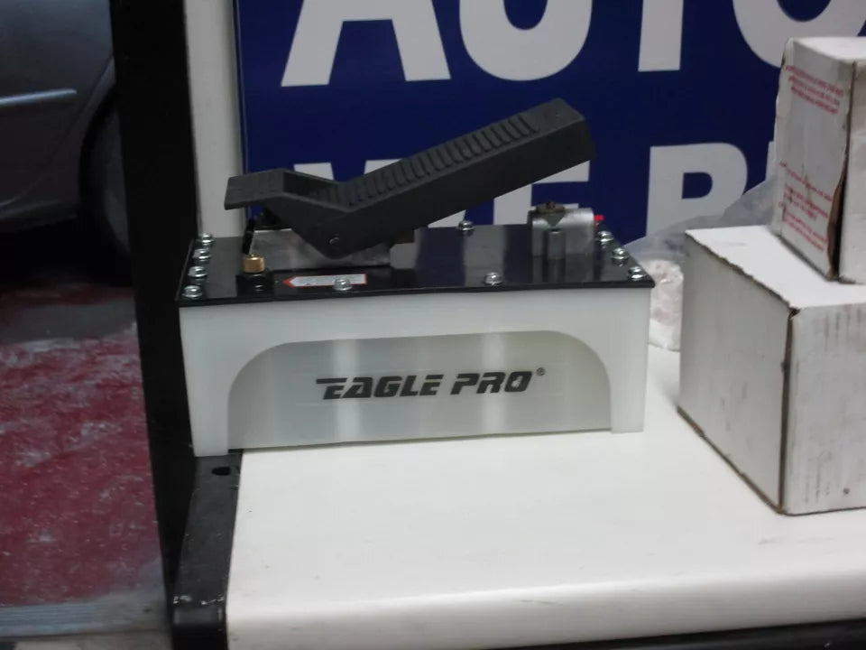 Air Hydraulic Foot Pump Eagle Pro 10000 PSI Foot Pedal High Pressure WITH HOSE Air Hydraulic Foot Pump Eagle Pro 10000 PSI Foot Pedal High Pressure WITH HOSE