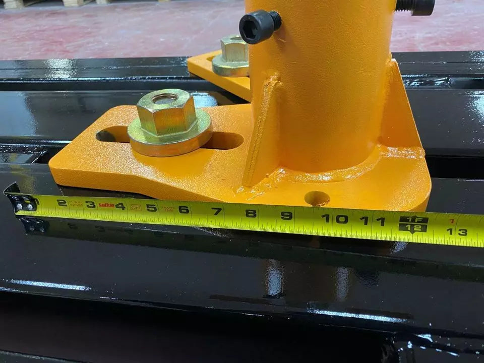 Universal Heavy Duty Auto Body Frame Machine Tie Down Clamp a Set of 4 / Free Local Pickup