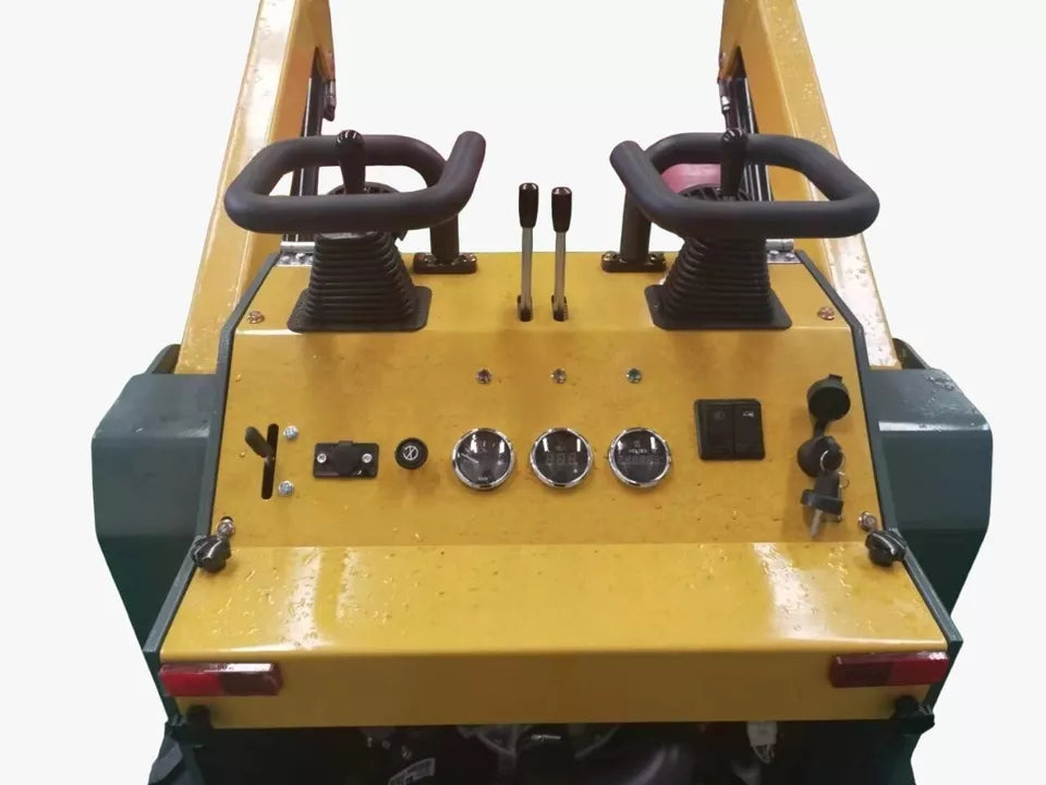 Mini Skid Steer Wheel Loader 23.5 hp Gas, Briggs & Stratton Eng Local Pick Up Mini Skid Steer Wheel Loader 23.5 hp Gas, Briggs & Stratton Eng Local Pick Up