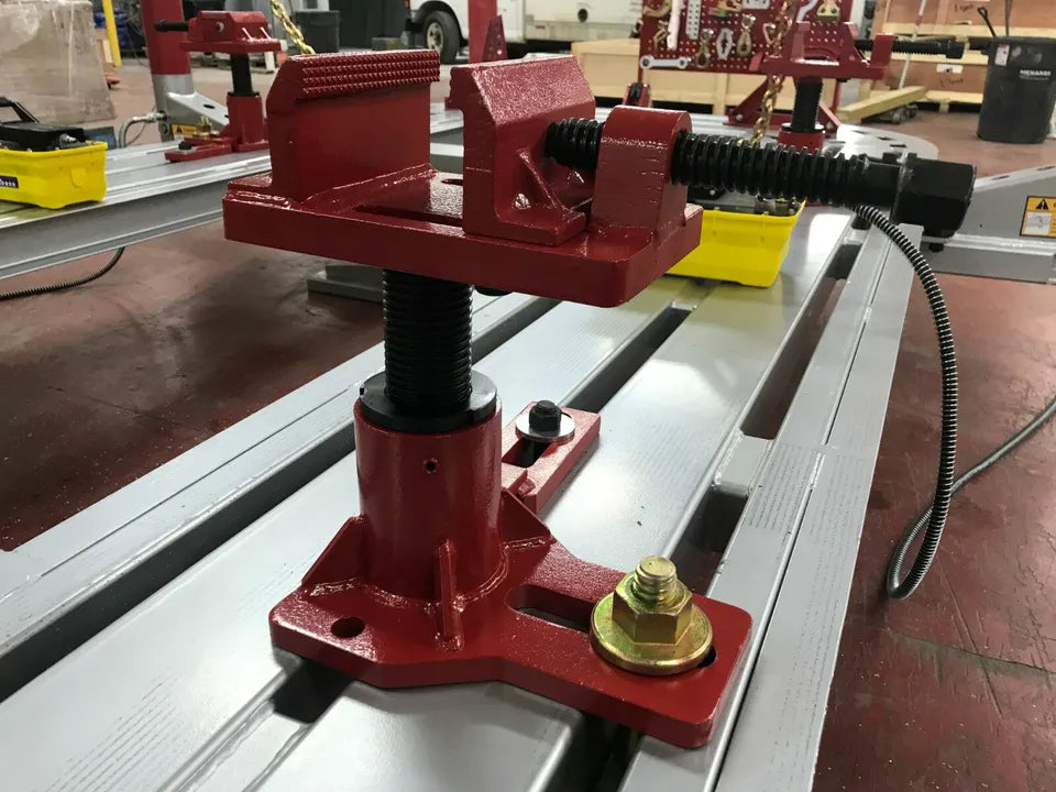 360-degree pulling tower demonstrating flexibility in frame repair
