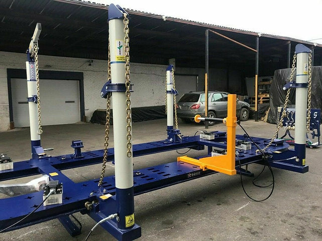 FREE DELIVERY NEW 18 FEET LONG AUTO BODY FRAME MACHINE 4 TOWERS COMPLETE PCKG