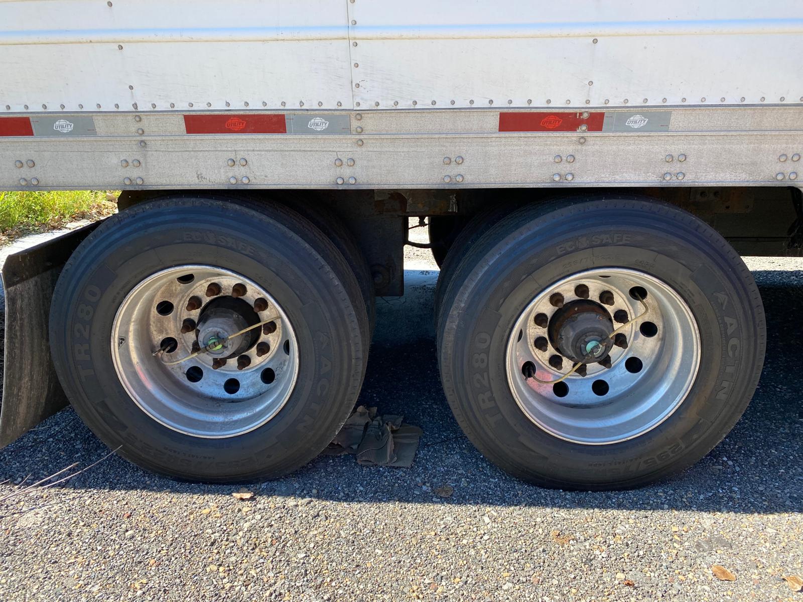 2020 Freightliner Cascadia PT126 Engine Model: DD15 WITH 482,466 MILES Sleeper