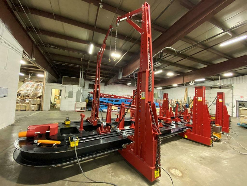 5STAR frame machine in action, repairing a large truck.