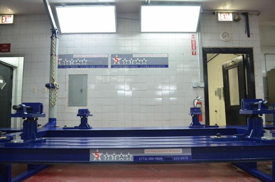 Adjustable pulling tower with high-performance air/hydraulic pump connection.