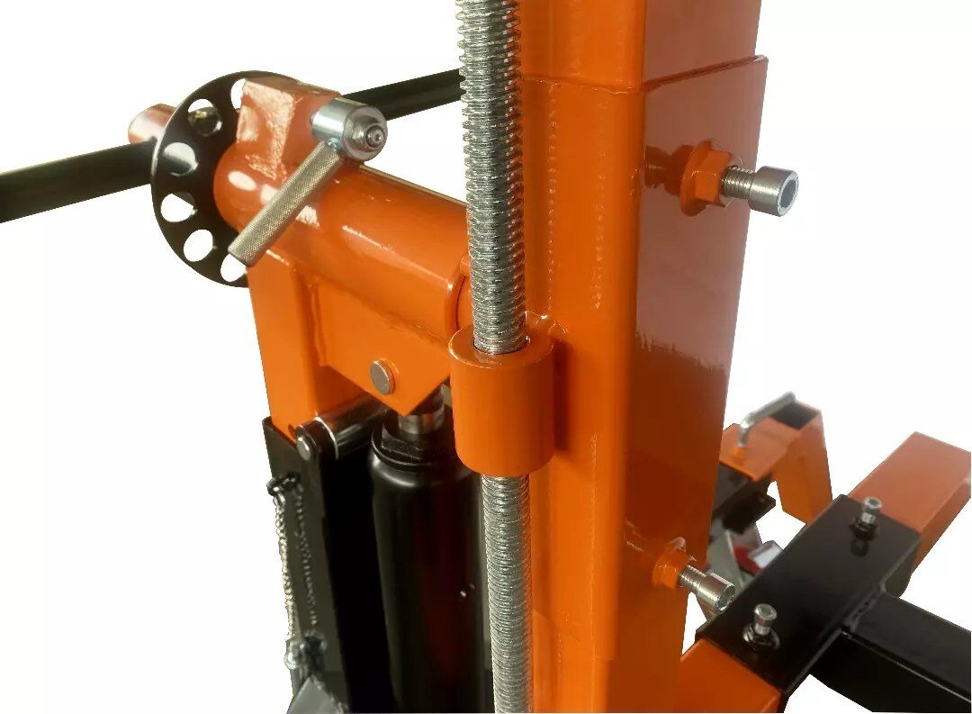 Car rotisserie with 8" locking casters
