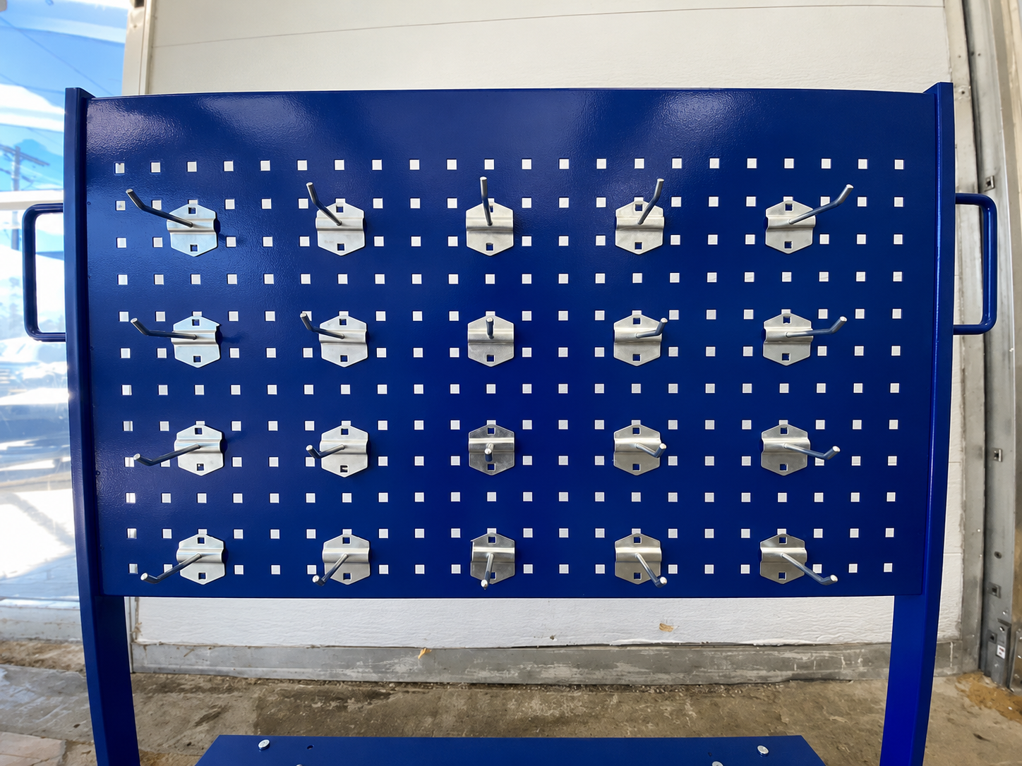 AUTO BODY FRAME MACHINE TOOLS AND CLAMPS PORTABLE TOOL CART WITH 20 HANGERS!!