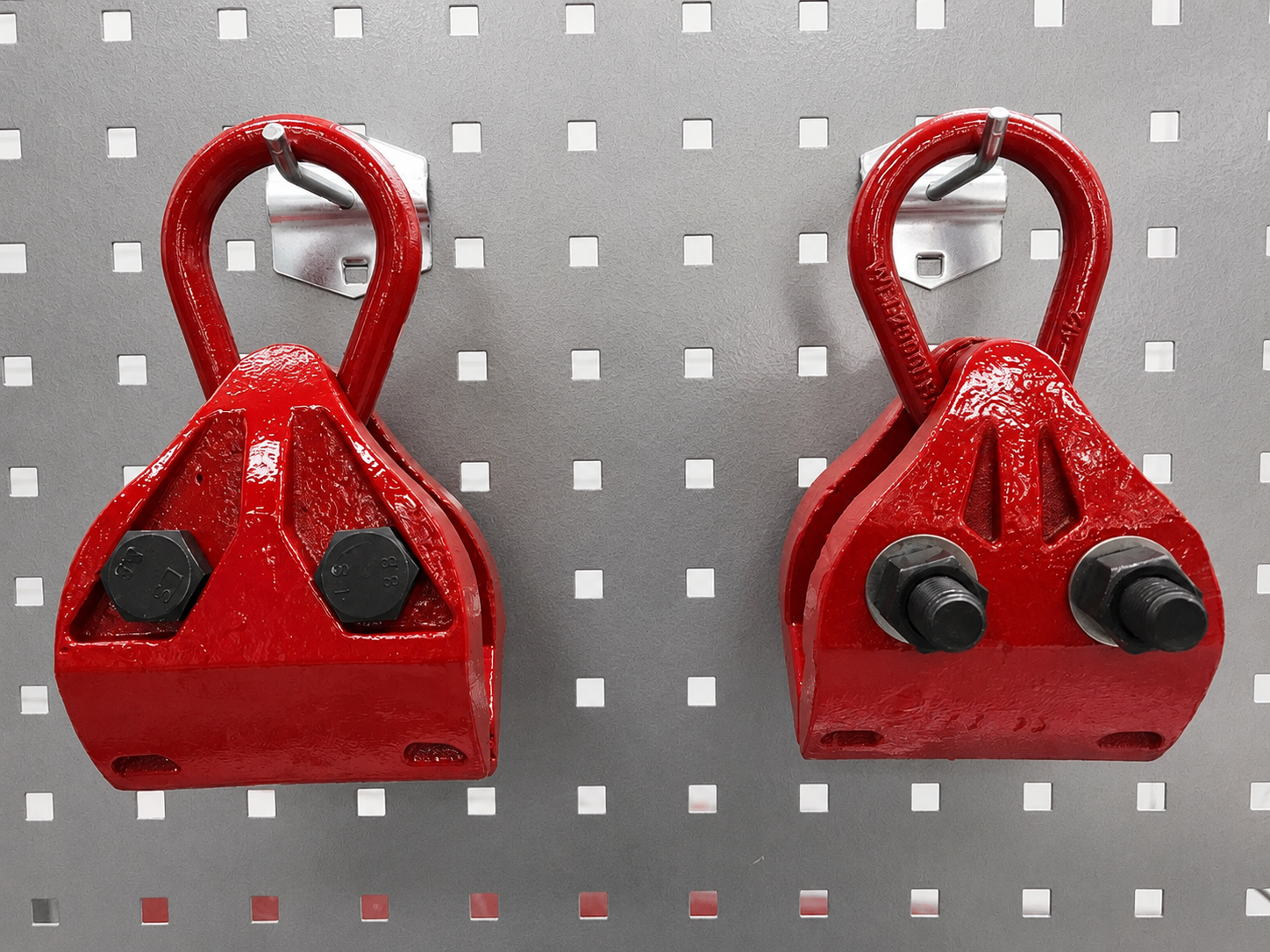 Pull Clamp  2 Pcs MCL4030 Self-Tightening Heavy Duty Clamp Red