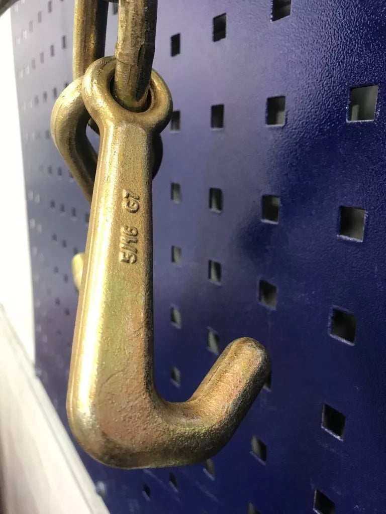 Close-Up of Heavy Duty Chain Hook for Auto Body Frame Machine
