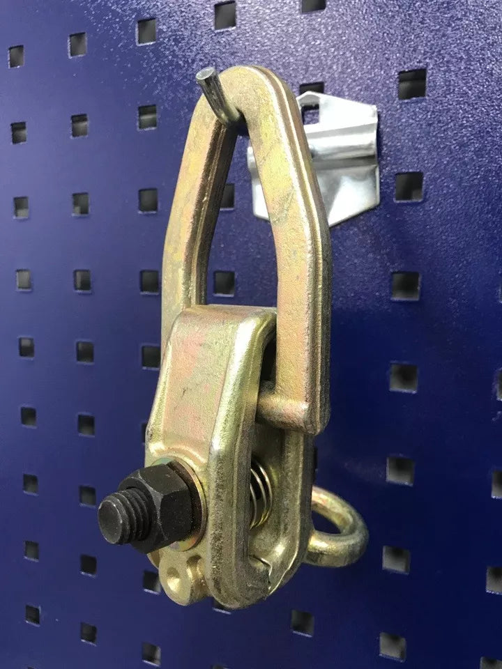 Compact design of 3 TON Self-Tightening Mini Pull Clamp for tight spaces
