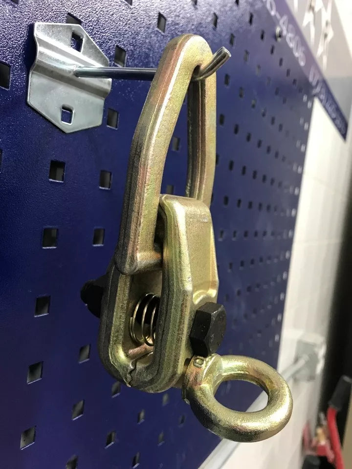 Drop-forged construction of 3 TON 2-Way Mini Pull Clamp
