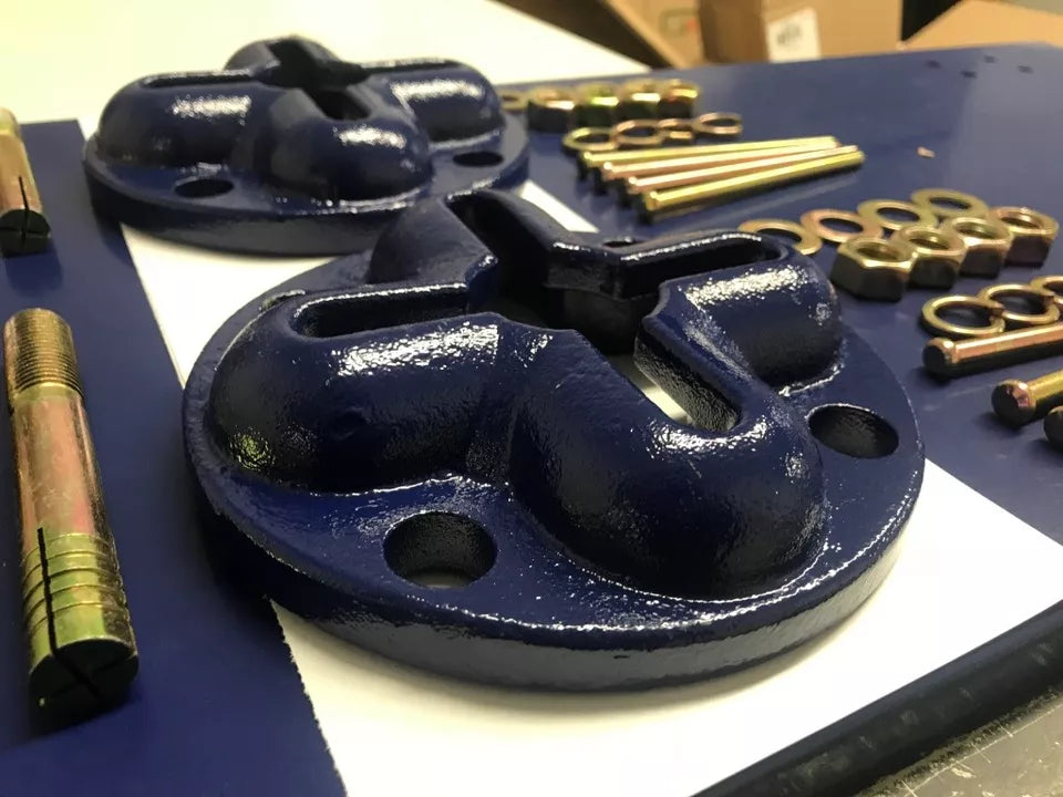 Heavy-duty anchor pots for auto body repair, including bolts and nuts.
