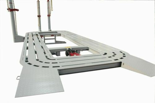 Hydraulic tilt bed with 7,700 lb. lifting capacity for frame straightening