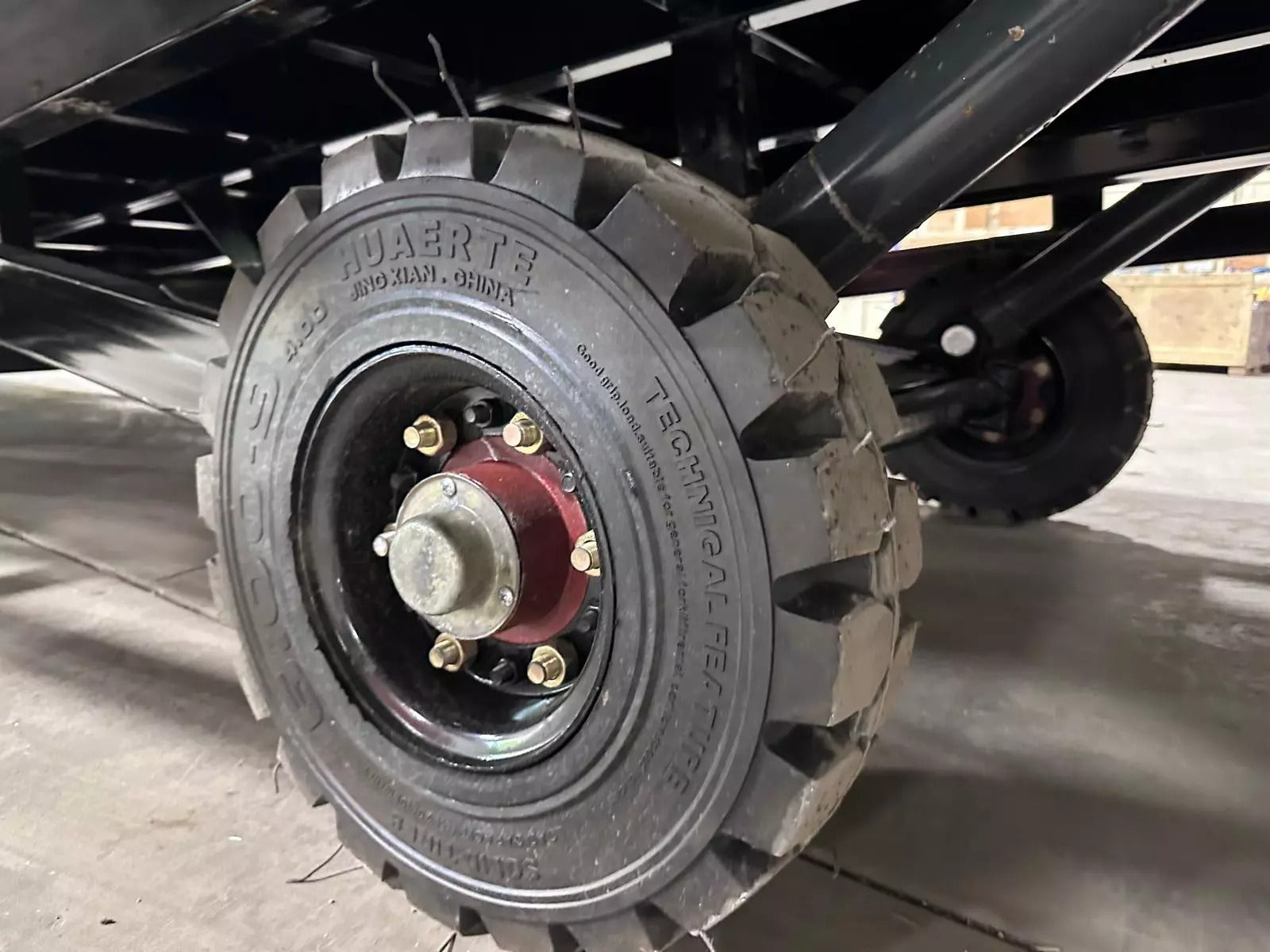 Landing Gear for Stability on Trailer Loading Ramp
