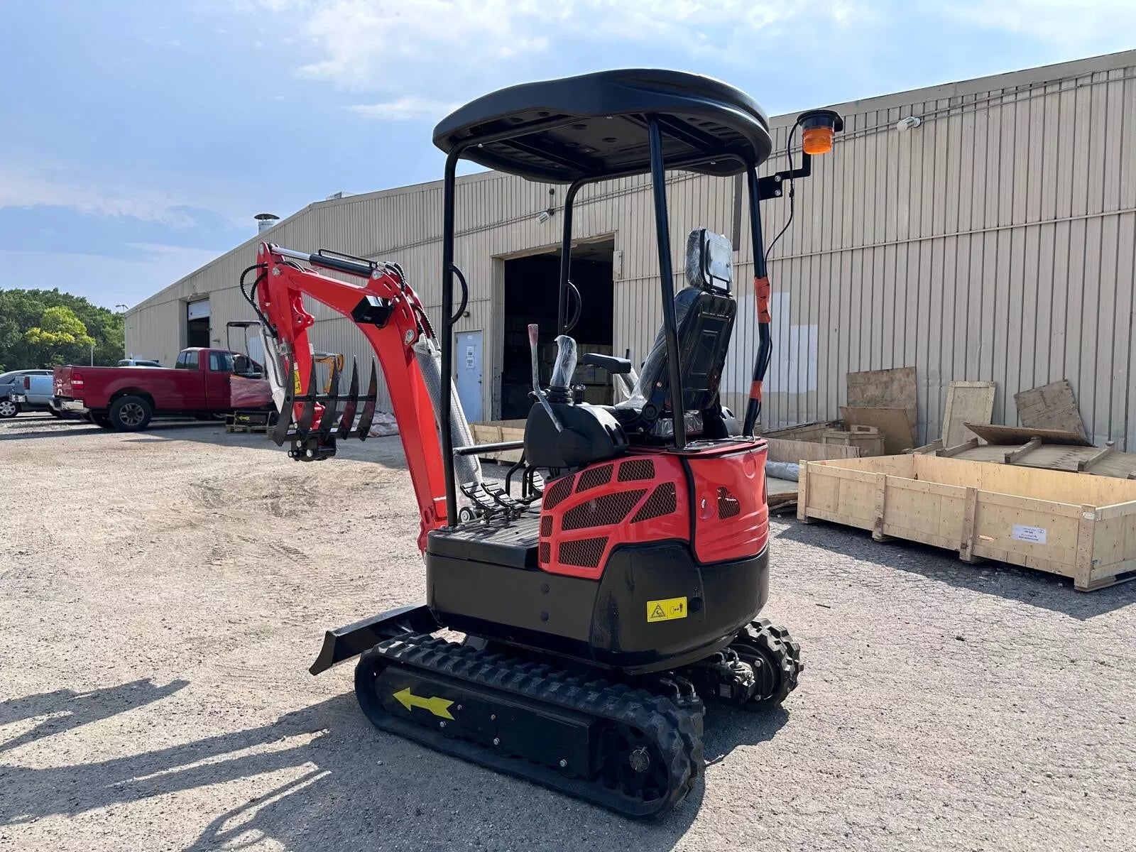Mini Excavator 2024 with 400mm bucket and rake attachment

