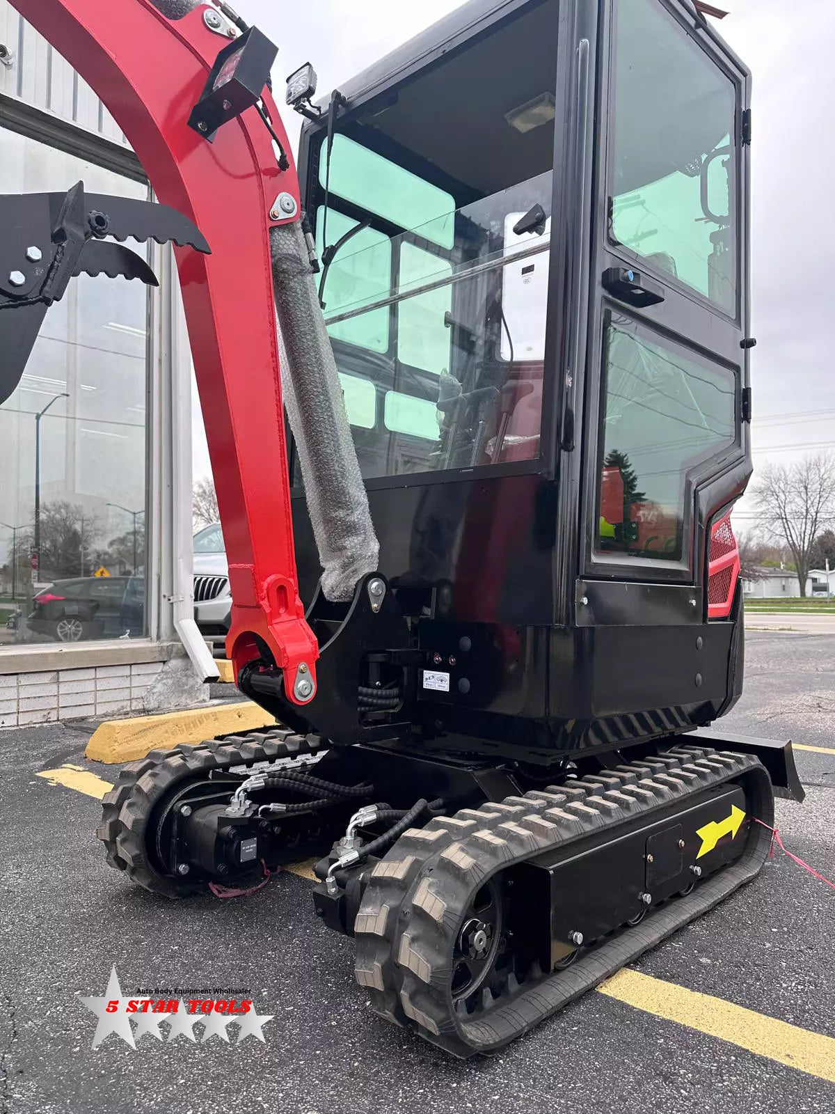 Mini Excavator in Action 5 star tools 7