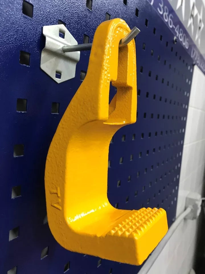 Mo-Clamp style 1300 sill hook tooth clamp in use for auto body repair
