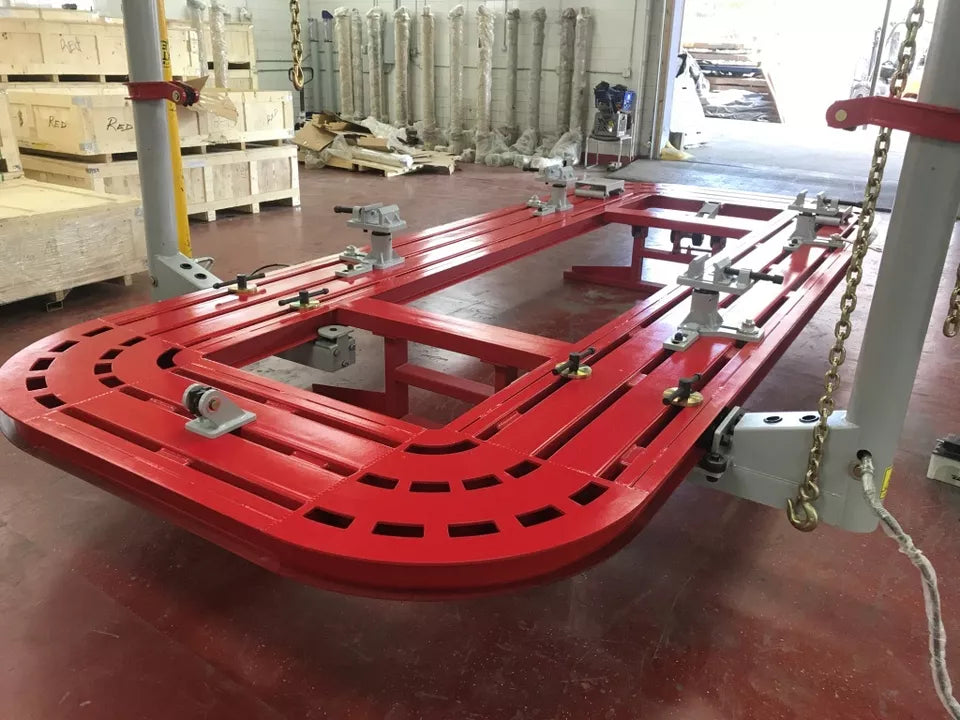 Pinchweld assemblies with clamps for floor frame machine
