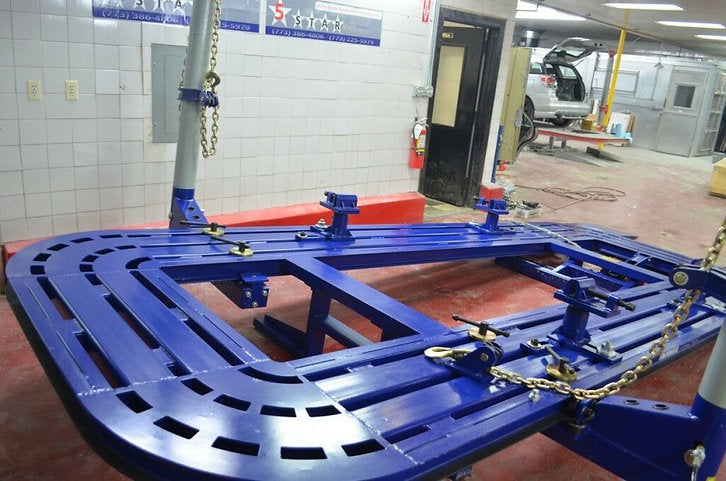 Pulling Chains with Hooks for Heavy-Duty Repairs
