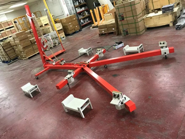 Self-Tightening 2-WAY Mini Pull Clamp for precise frame adjustments
