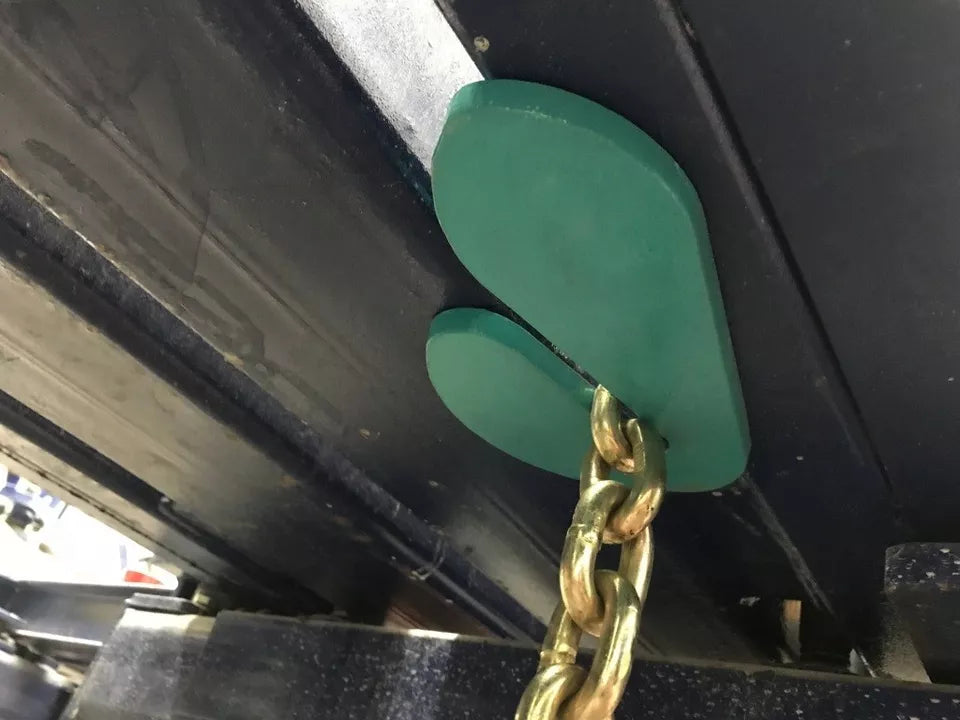 Slotted chain plates designed for enhanced auto body repair efficiency
