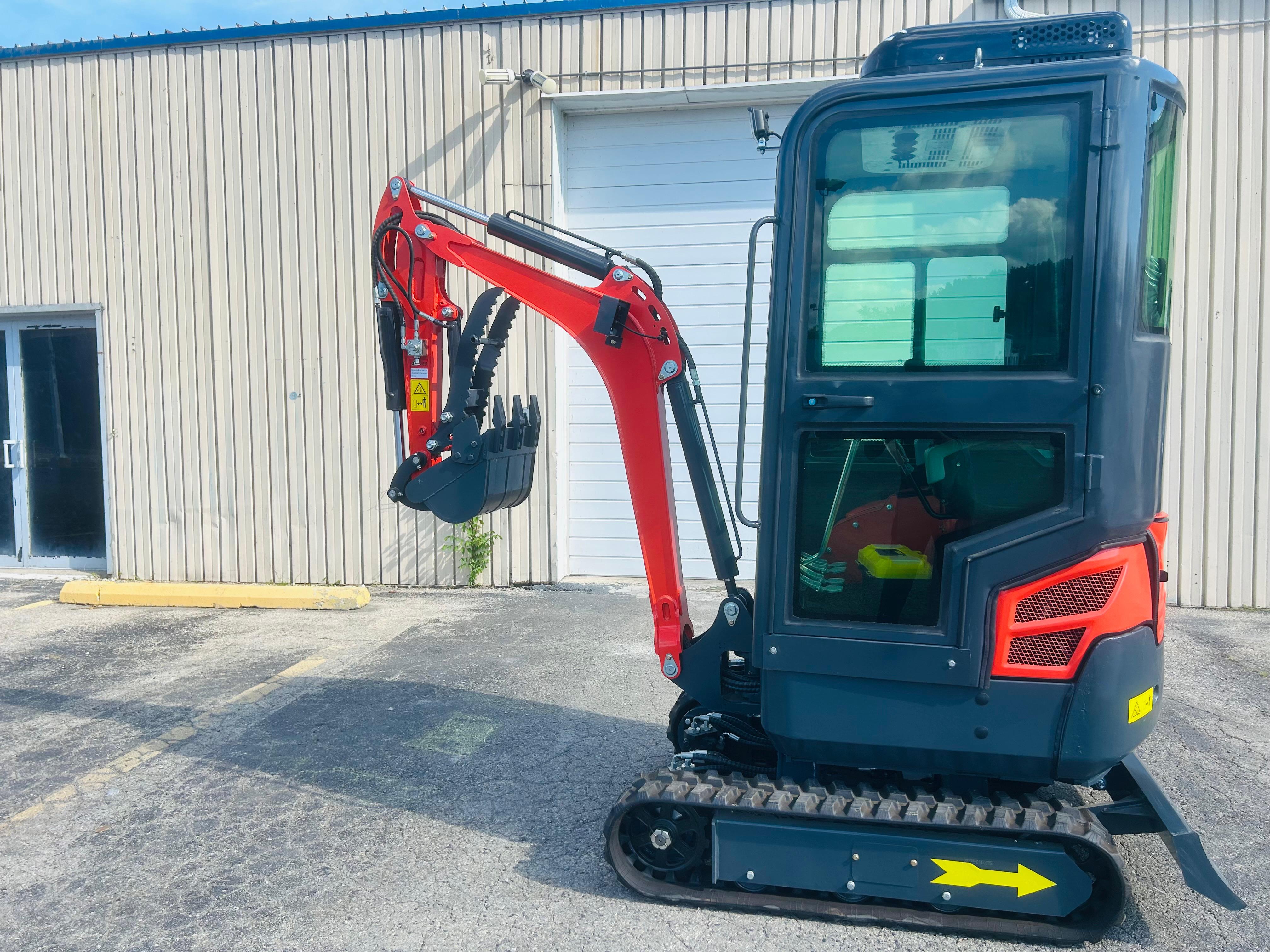 2 Ton New Mini Excavator, EPA certified USA KUBOTA Diesel Engine