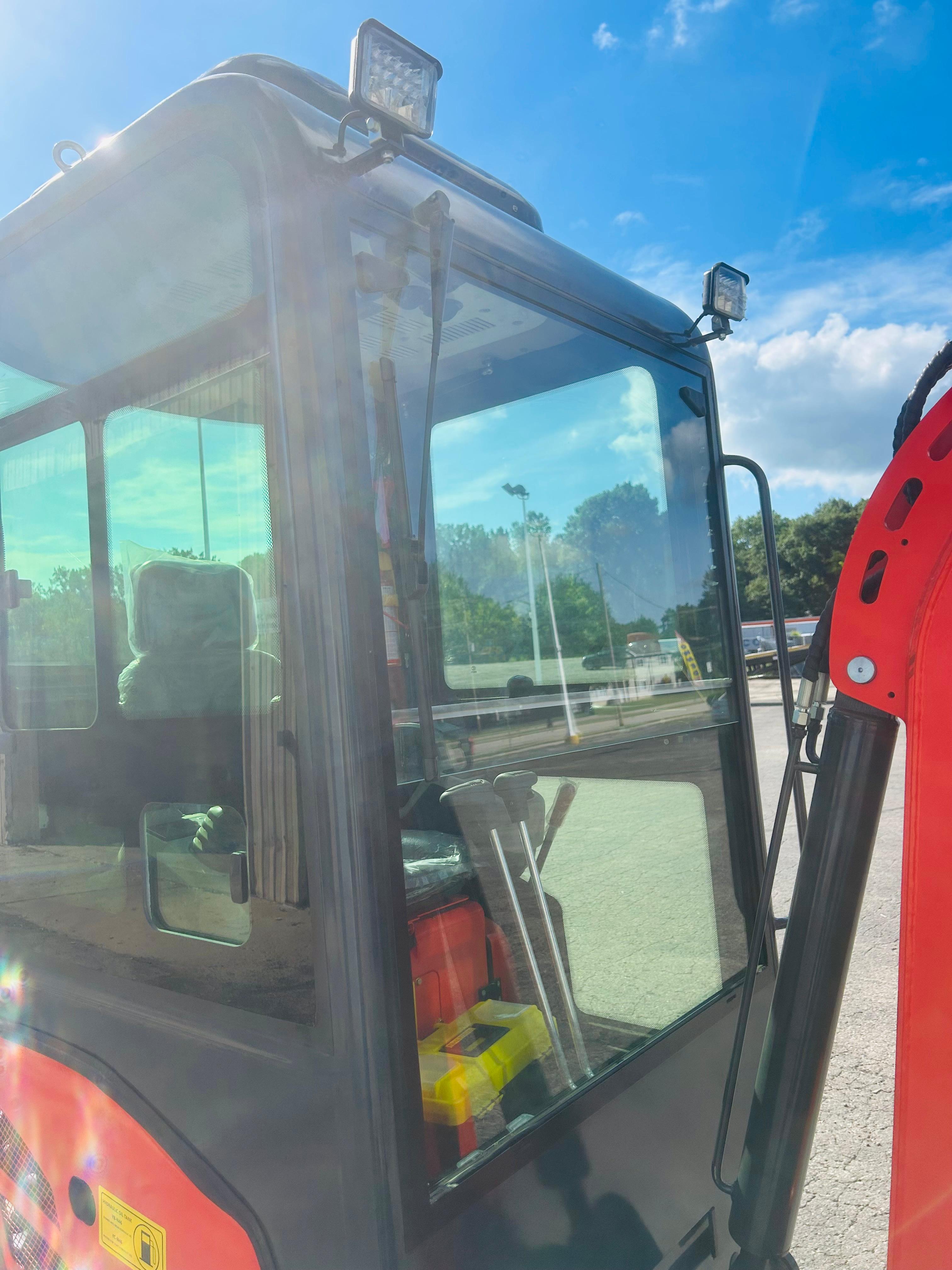 2 Ton New Mini Excavator, EPA certified USA KUBOTA Diesel Engine