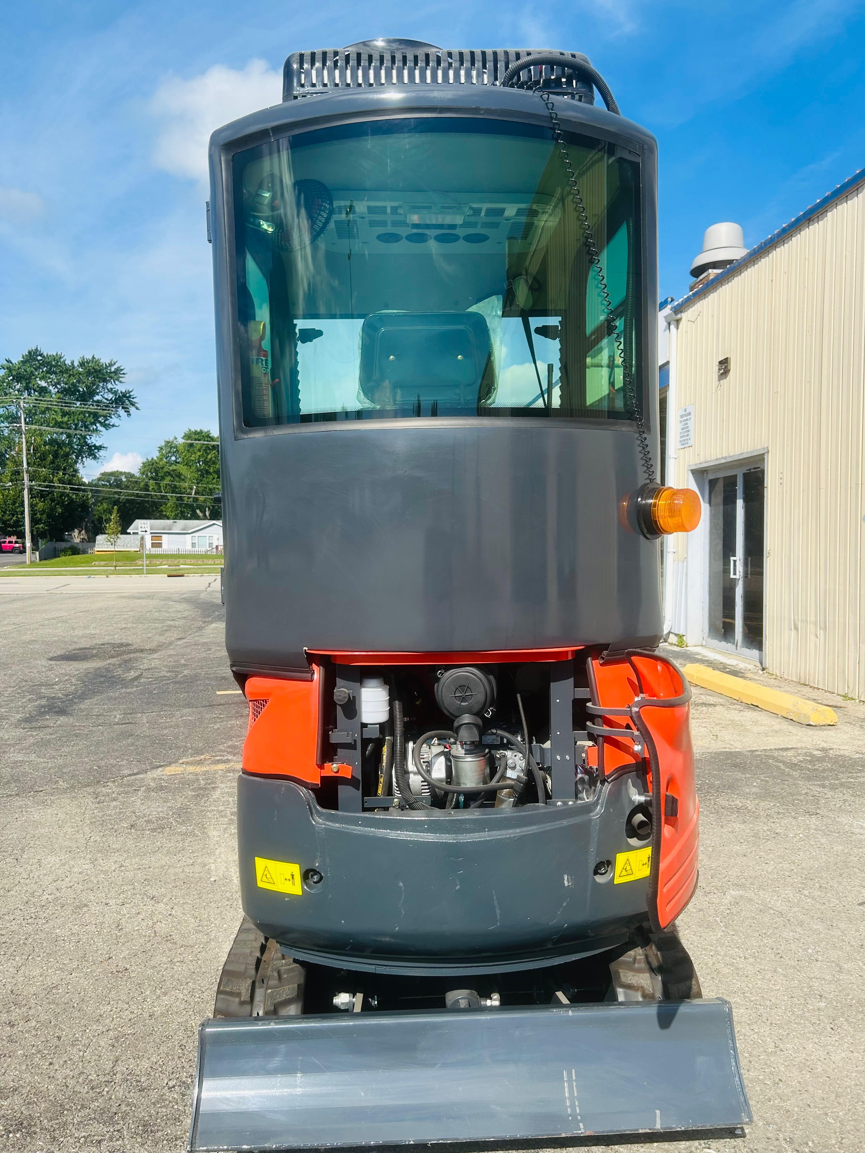 2 Ton New Mini Excavator, EPA certified USA KUBOTA Diesel Engine