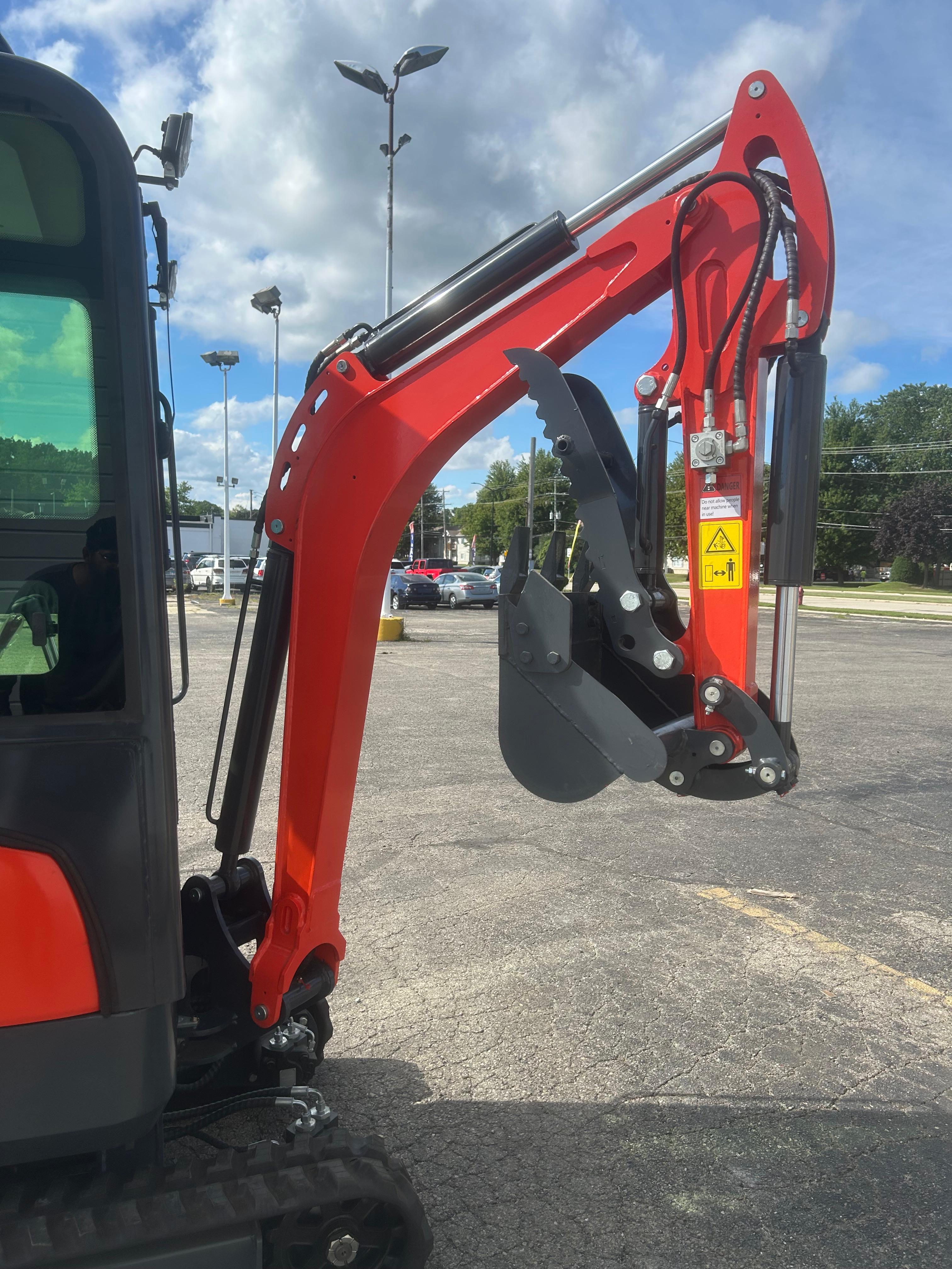 2 Ton New Mini Excavator, EPA certified USA KUBOTA Diesel Engine