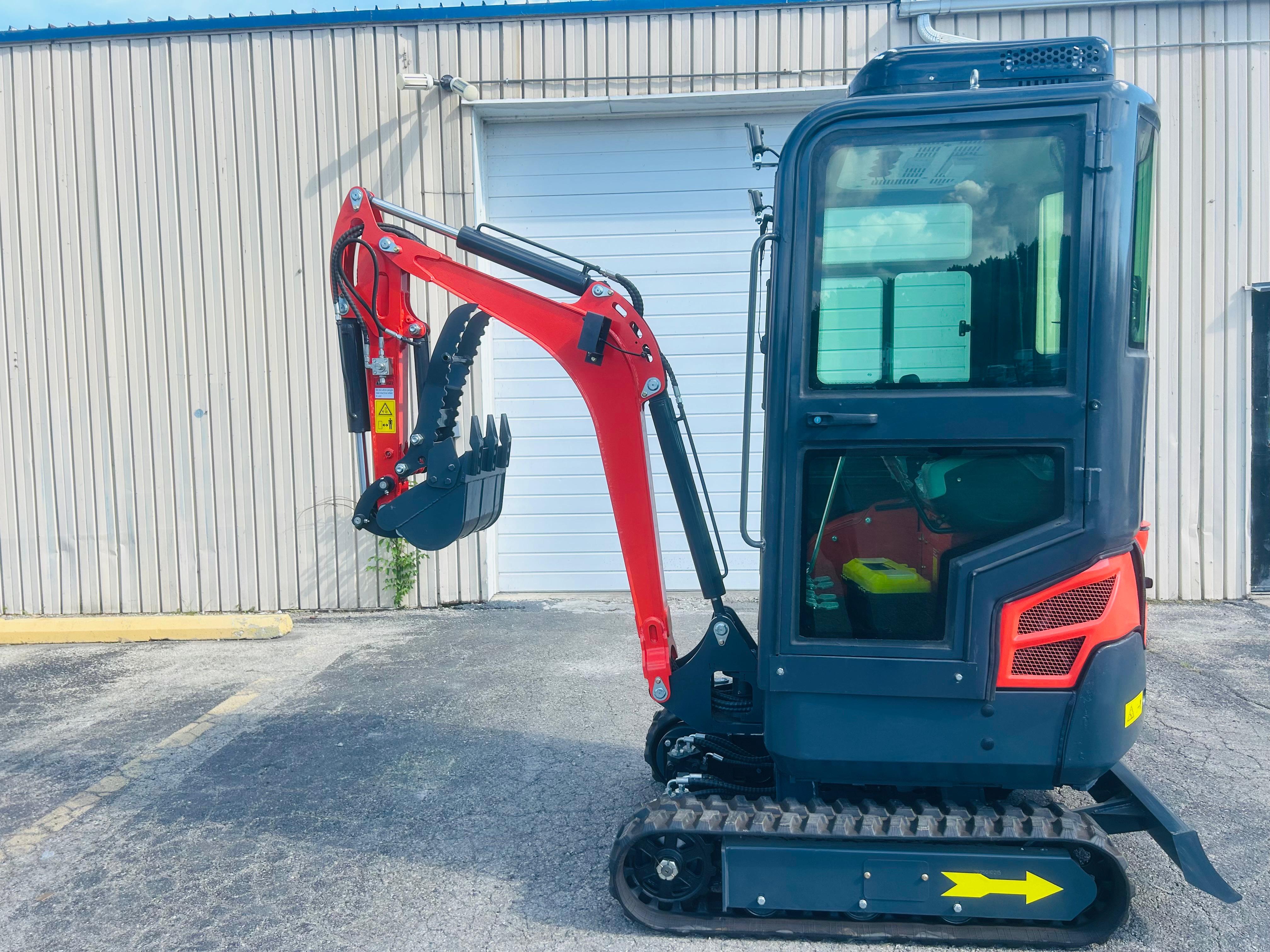 2 Ton New Mini Excavator, EPA certified USA KUBOTA Diesel Engine