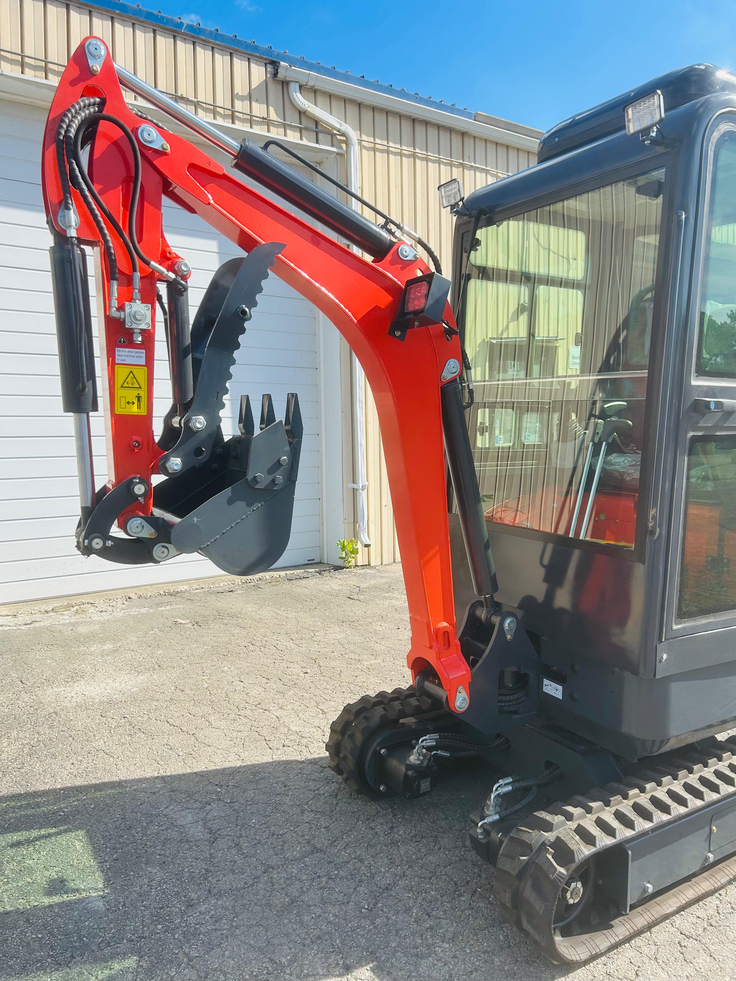 2 Ton New Mini Excavator, EPA certified USA KUBOTA Diesel Engine
