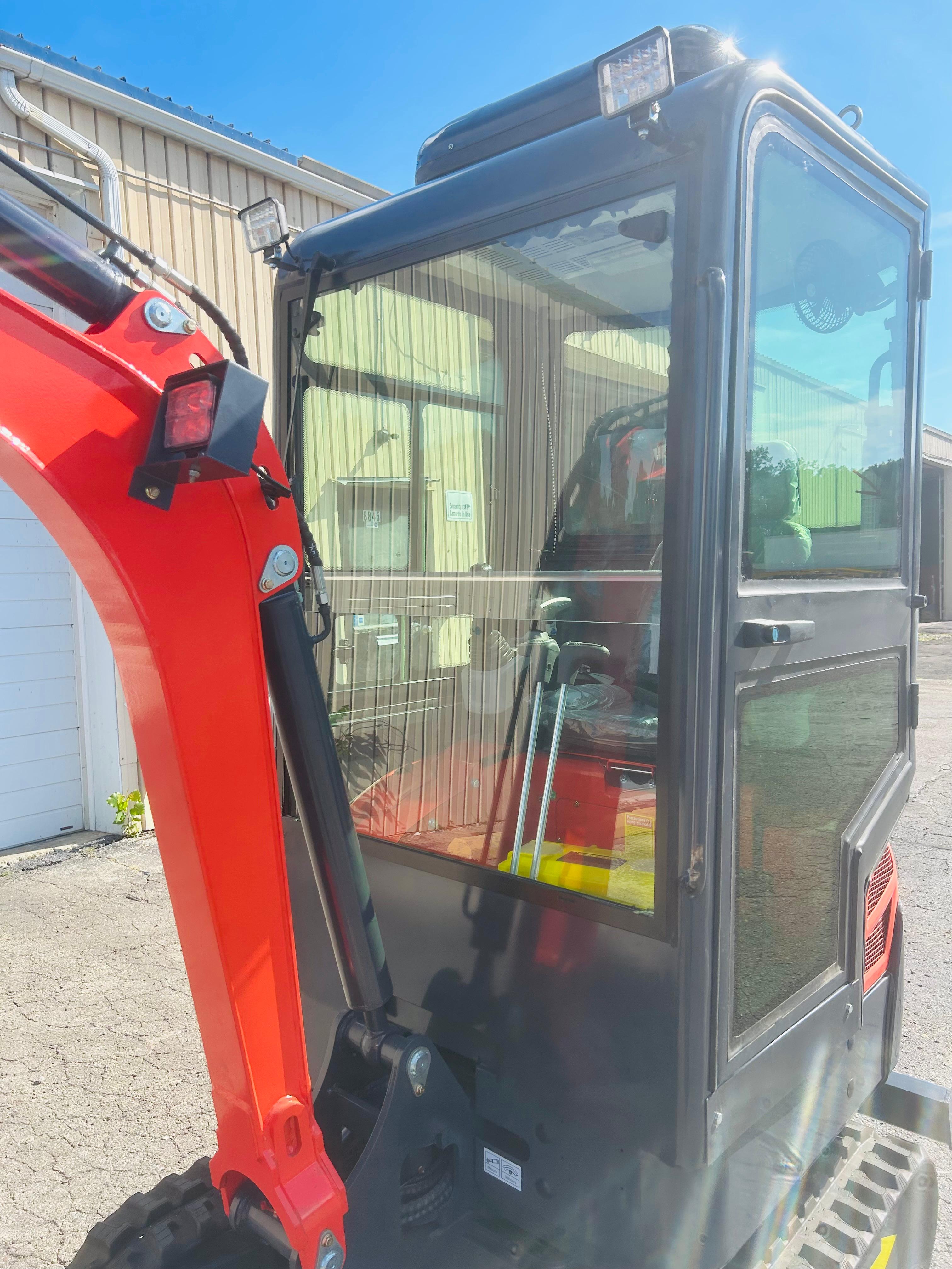 2 Ton New Mini Excavator, EPA certified USA KUBOTA Diesel Engine