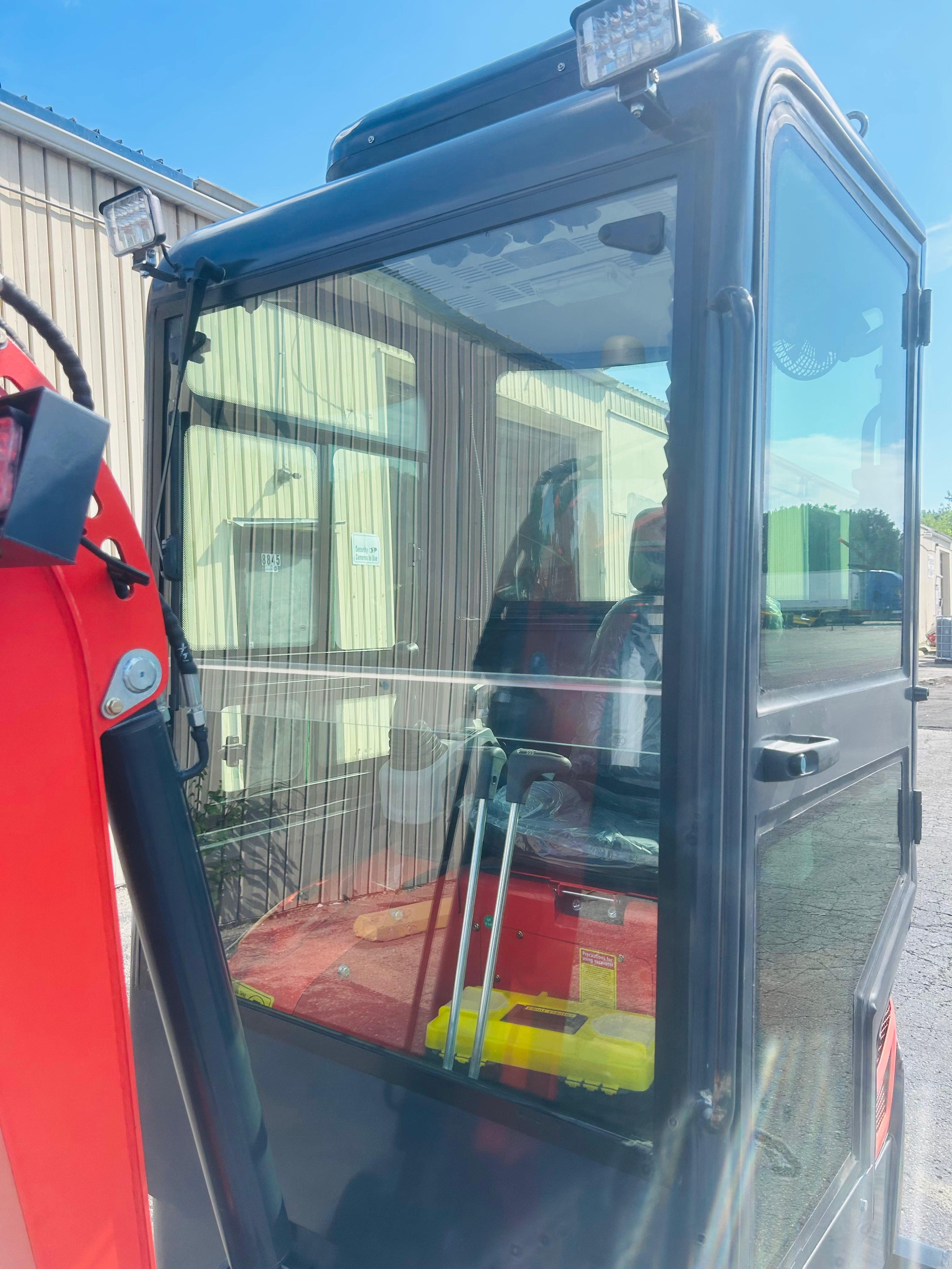 2 Ton New Mini Excavator, EPA certified USA KUBOTA Diesel Engine