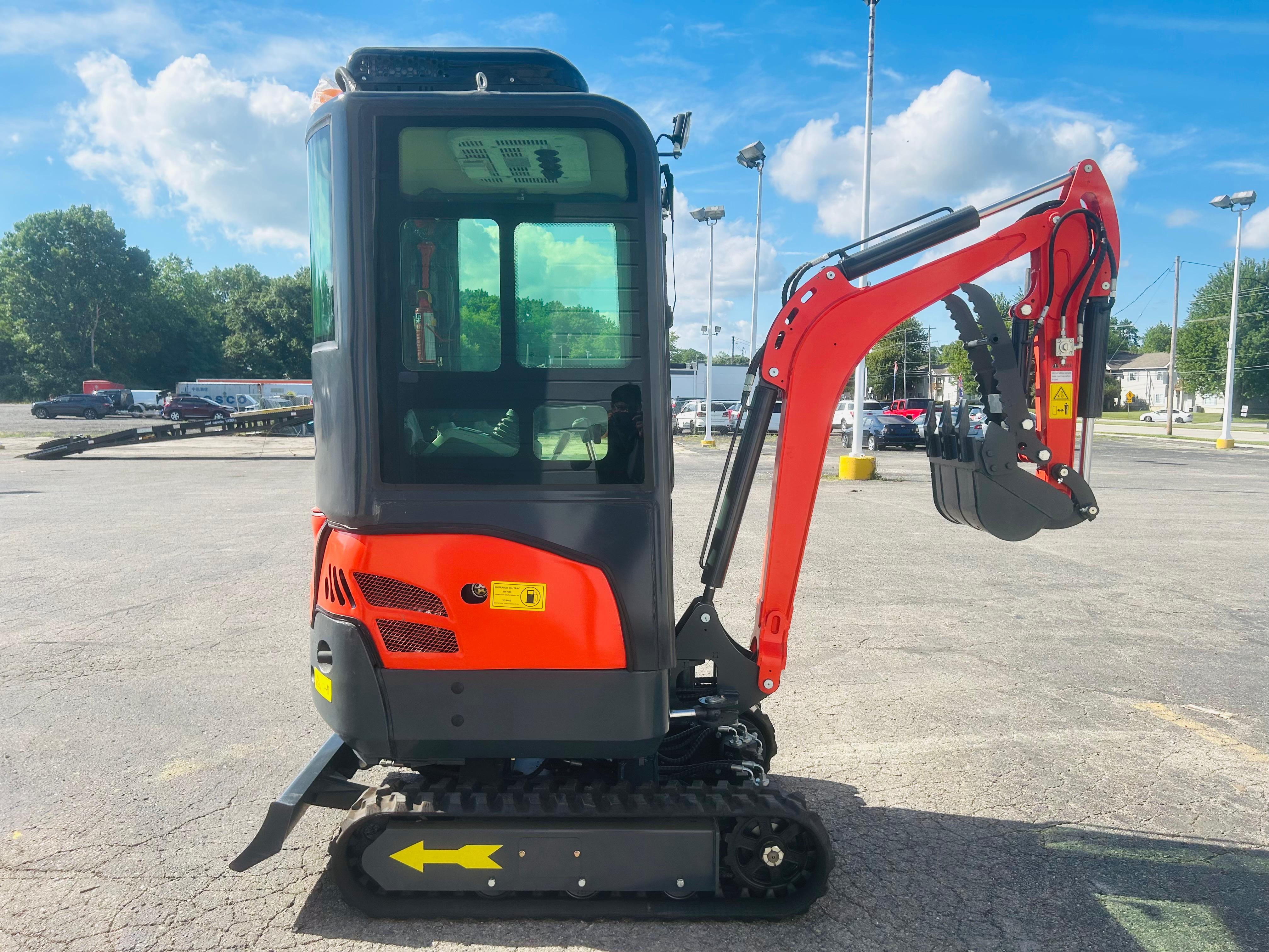2 Ton New Mini Excavator, EPA certified USA KUBOTA Diesel Engine