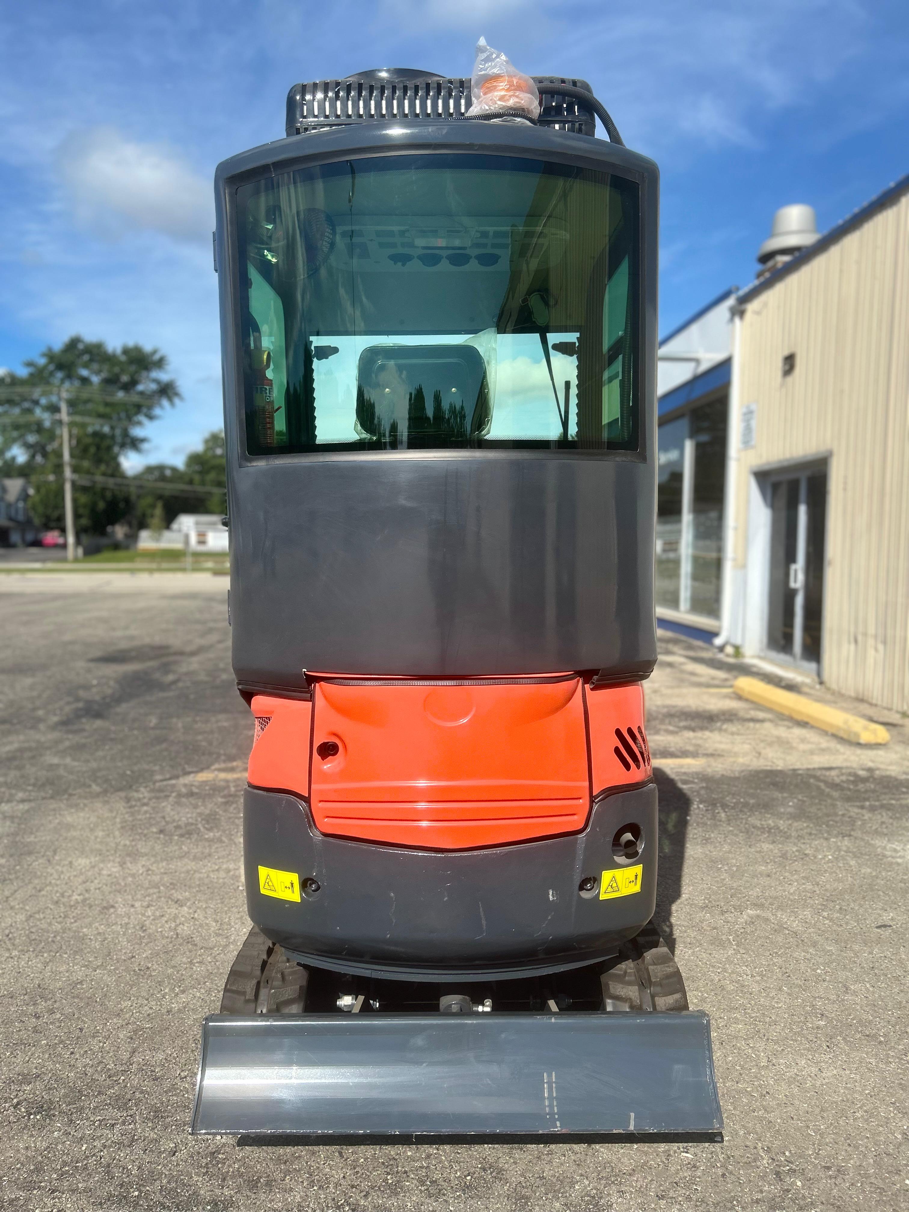 FREE SHIPPING 2 Ton New Mini Excavator, EPA certified USA KUBOTA Diesel Engine