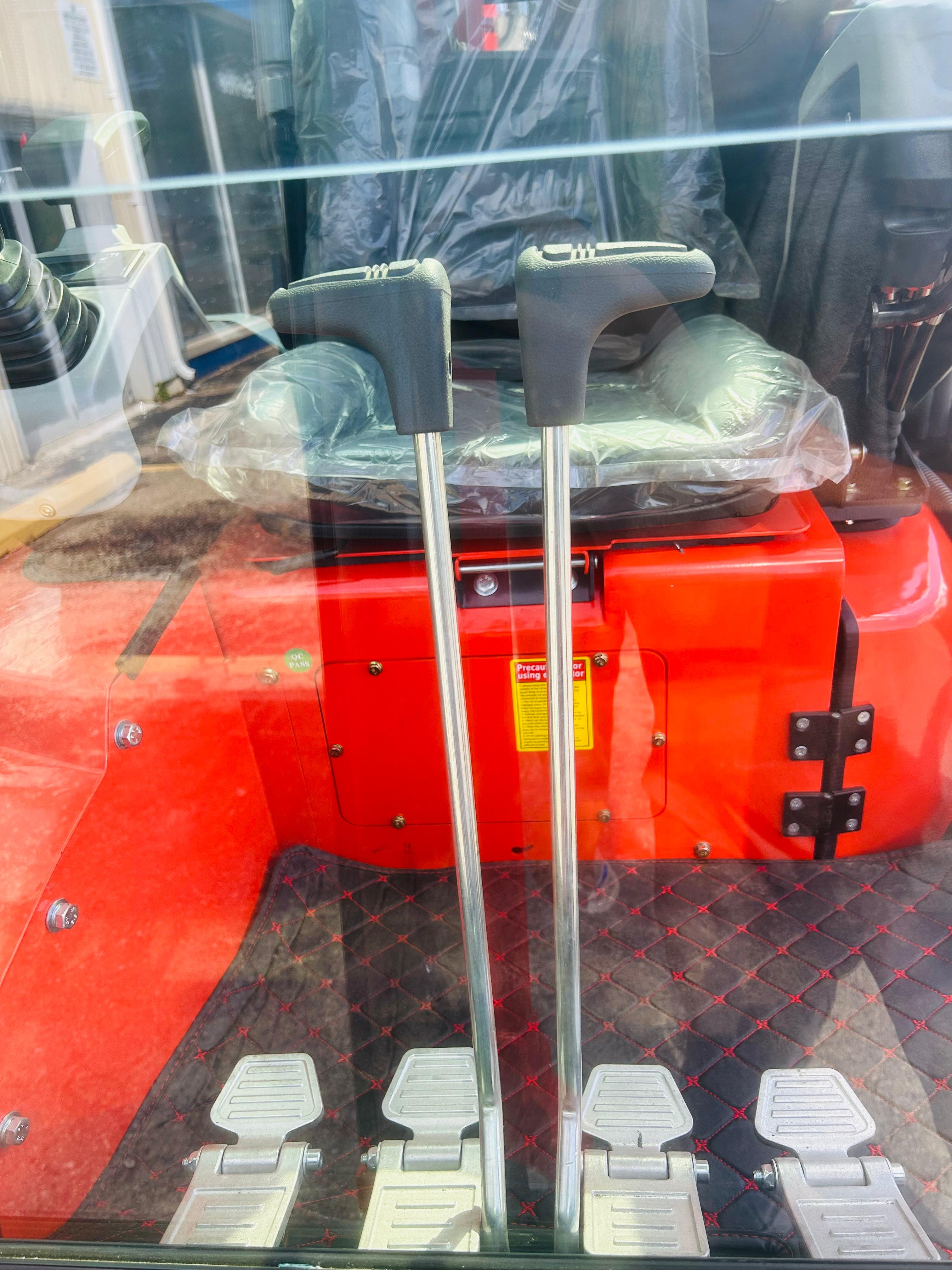 2 Ton New Mini Excavator, EPA certified USA KUBOTA Diesel Engine