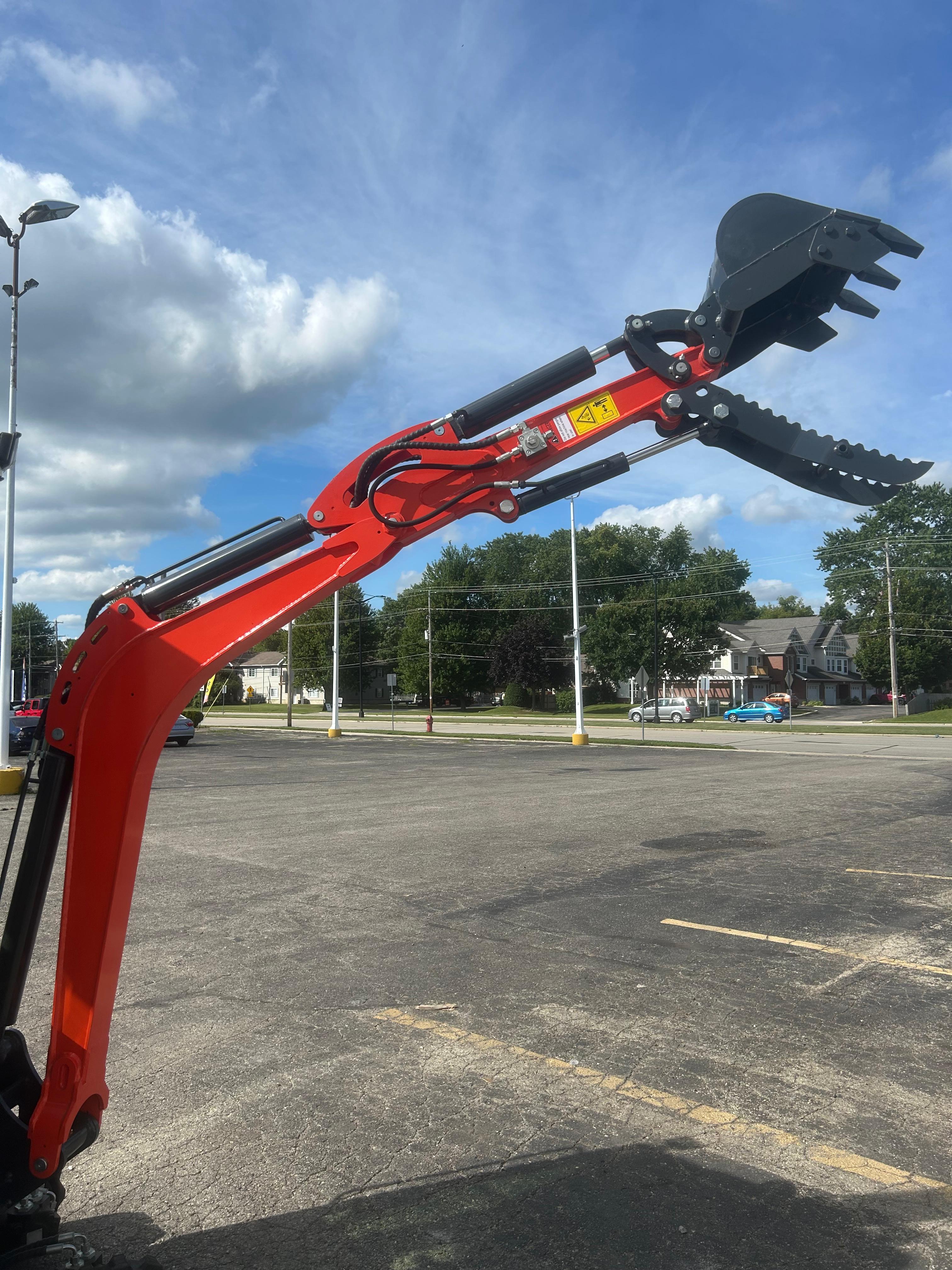 2 Ton New Mini Excavator, EPA certified USA KUBOTA Diesel Engine